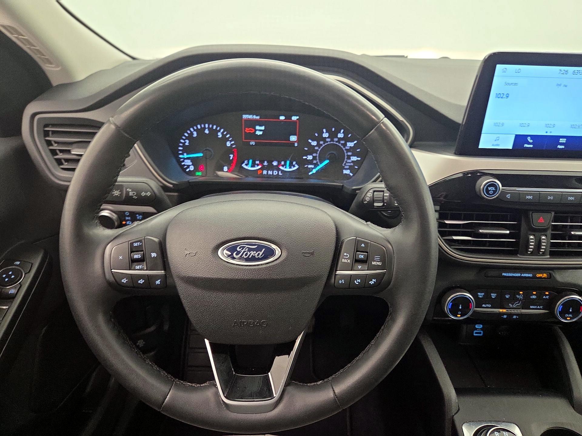 Thumbnail: 2022 Ford Escape - 10