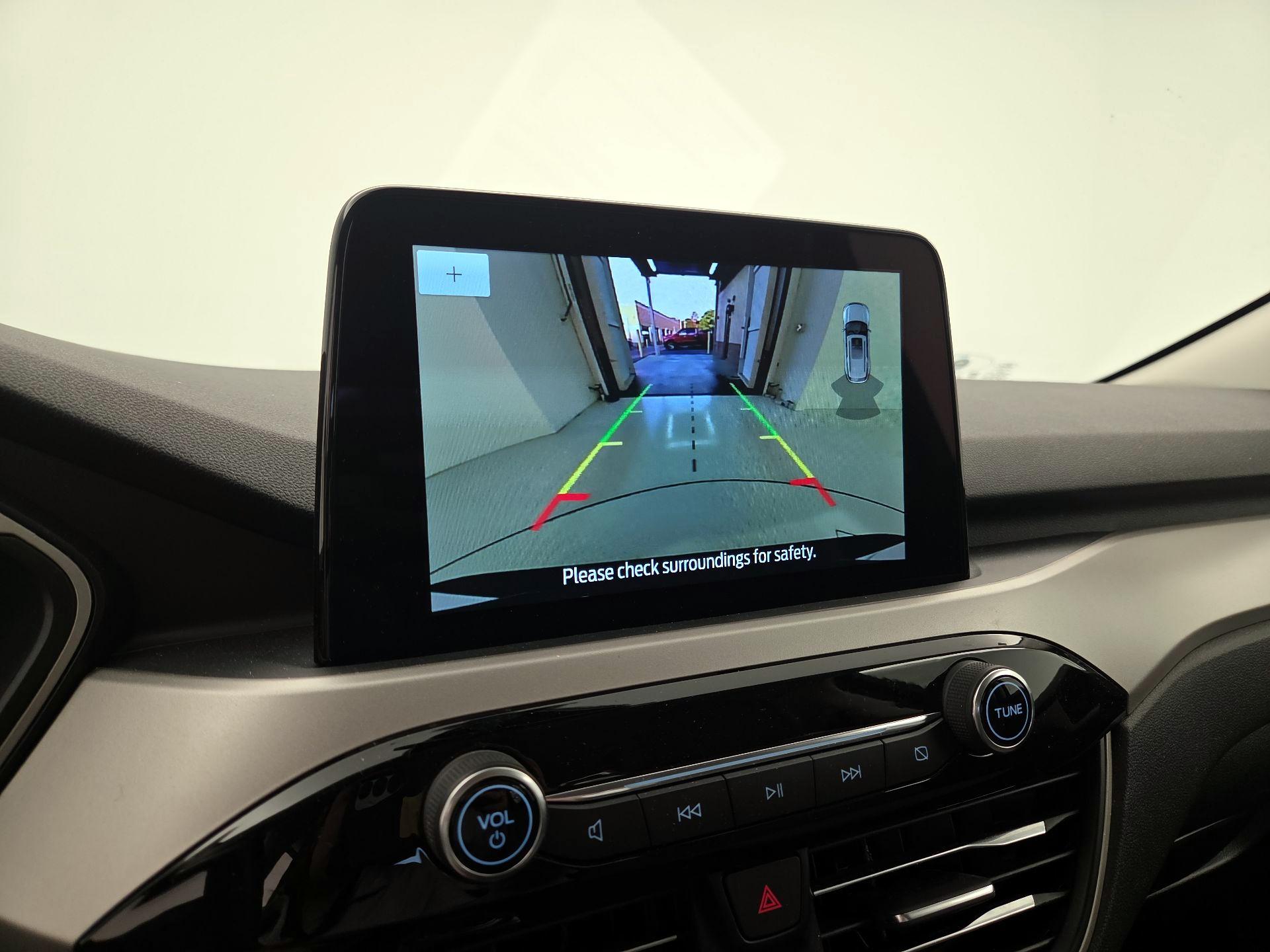 Thumbnail: 2022 Ford Escape - 14