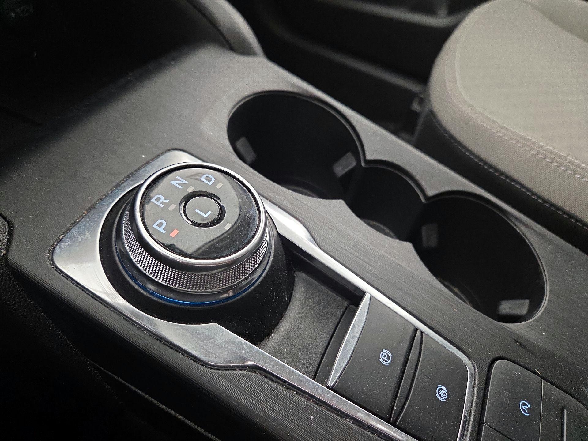 Thumbnail: 2022 Ford Escape - 17