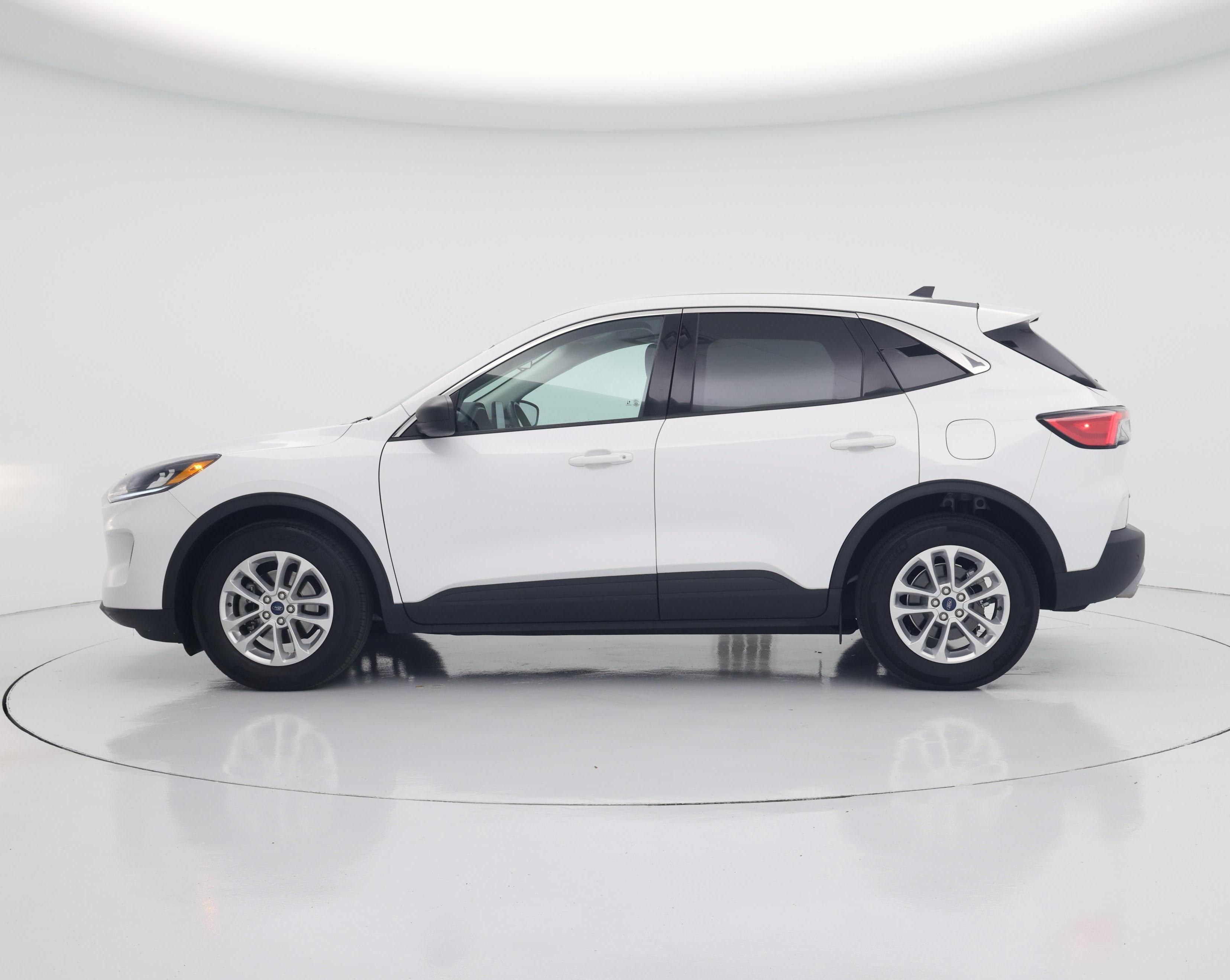 Thumbnail: 2022 Ford Escape - 3