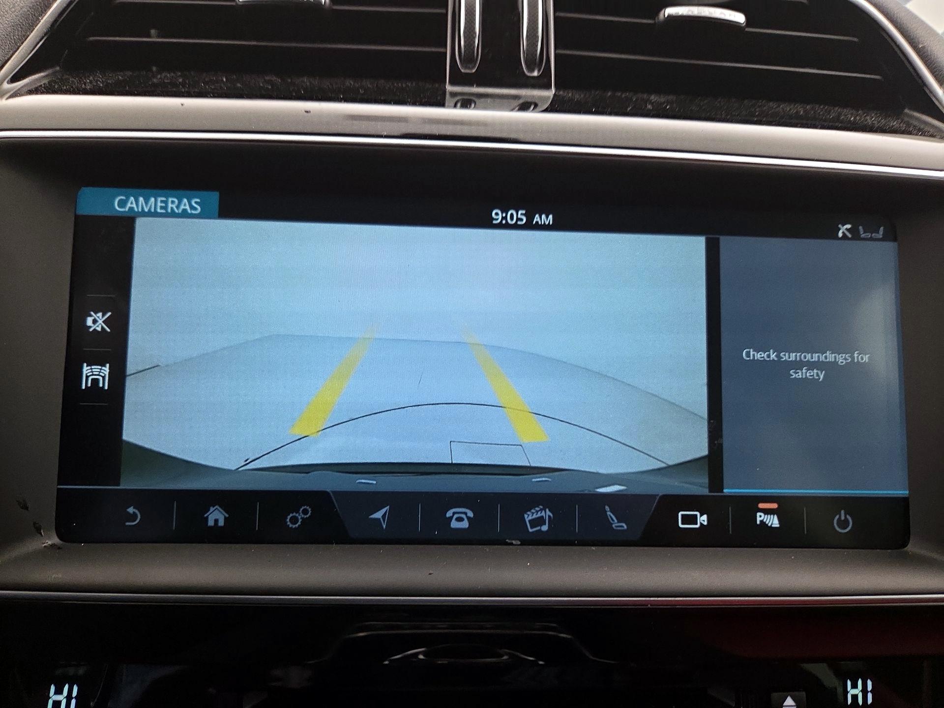 Thumbnail: 2020 Jaguar F-Pace - 15