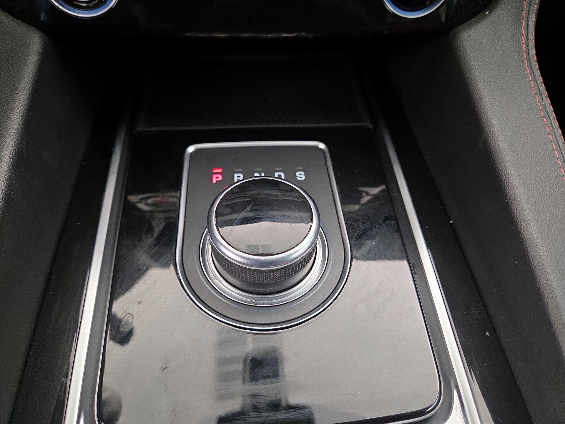 Thumbnail: 2020 Jaguar F-Pace - 18