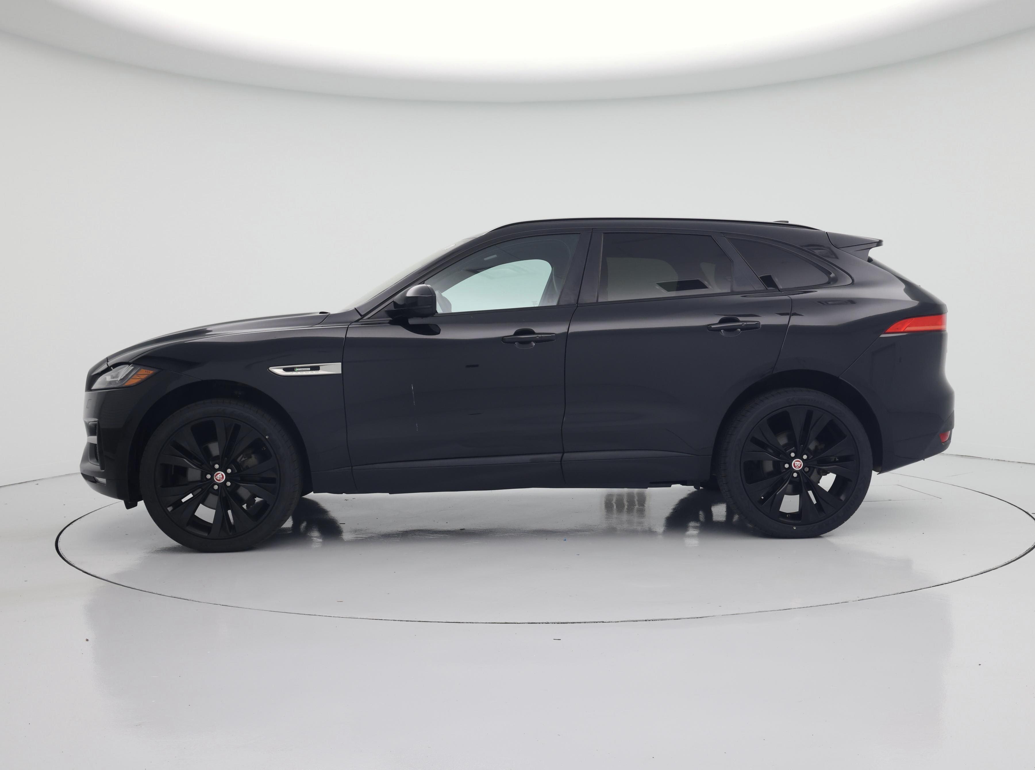 Thumbnail: 2020 Jaguar F-Pace - 3