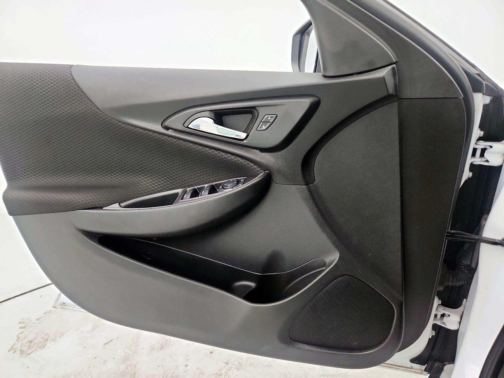 Thumbnail: 2023 Chevrolet Malibu - 12