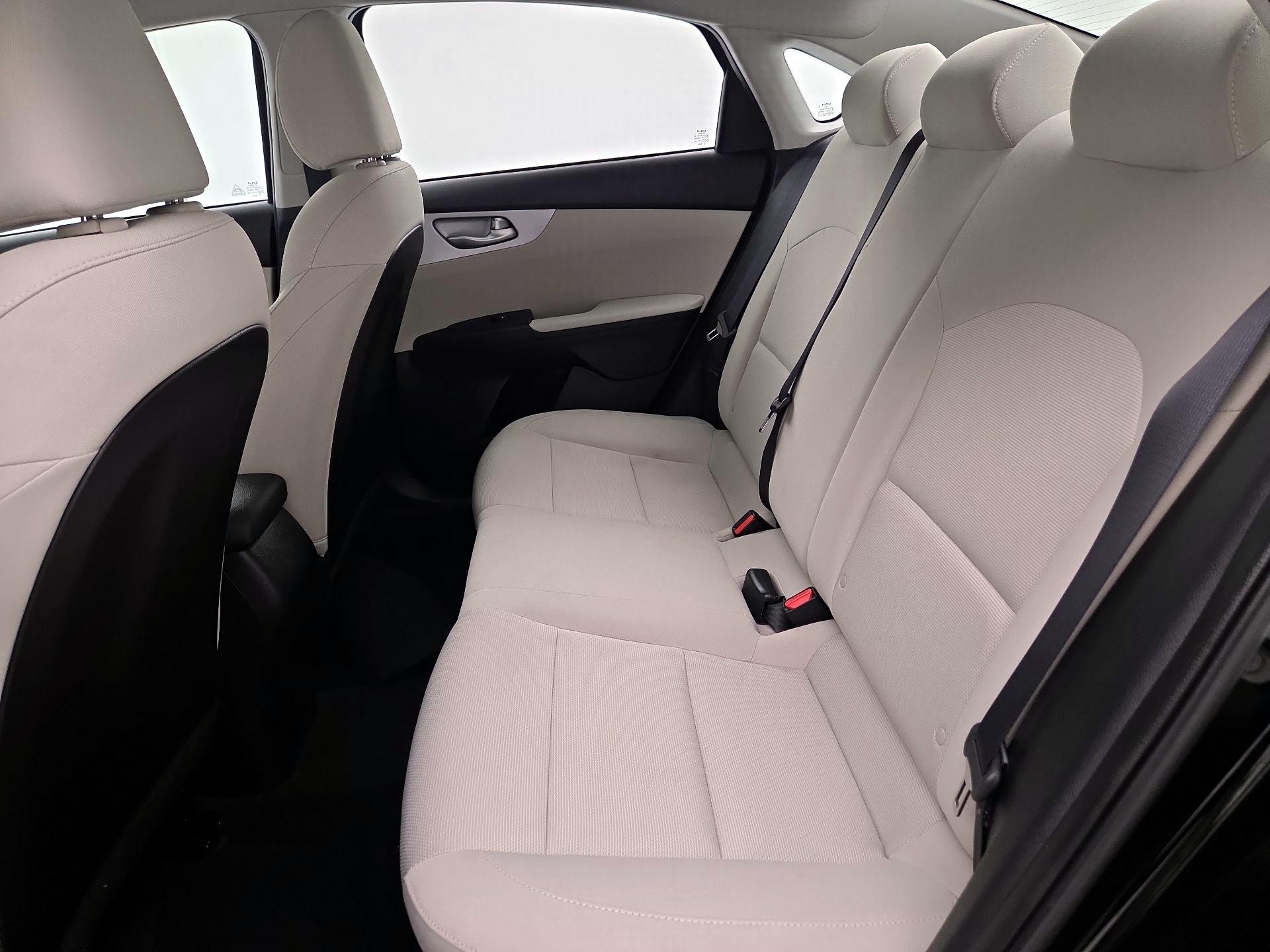Thumbnail: 2023 Kia Forte - 19