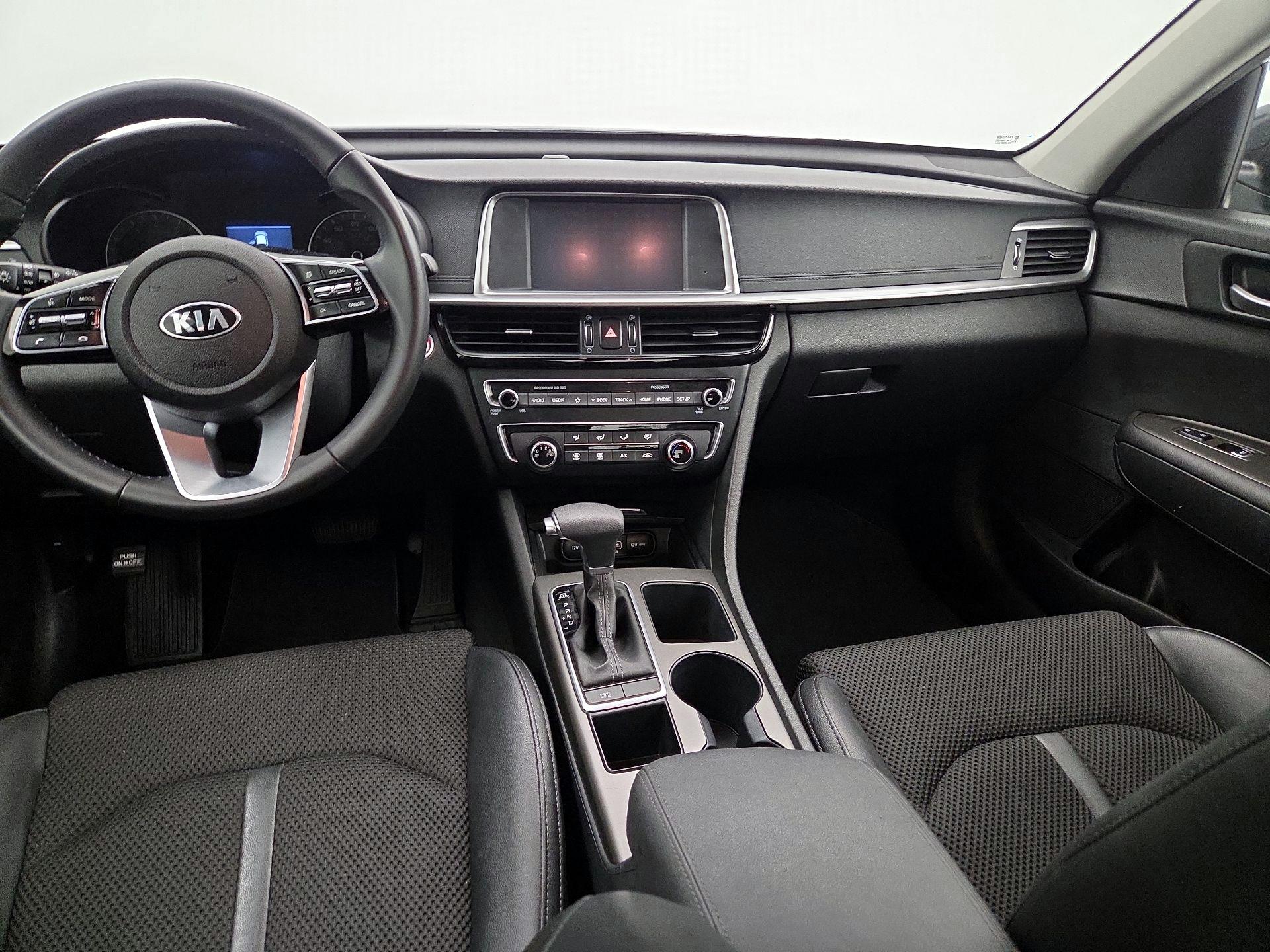 Thumbnail: 2020 Kia Optima - 9