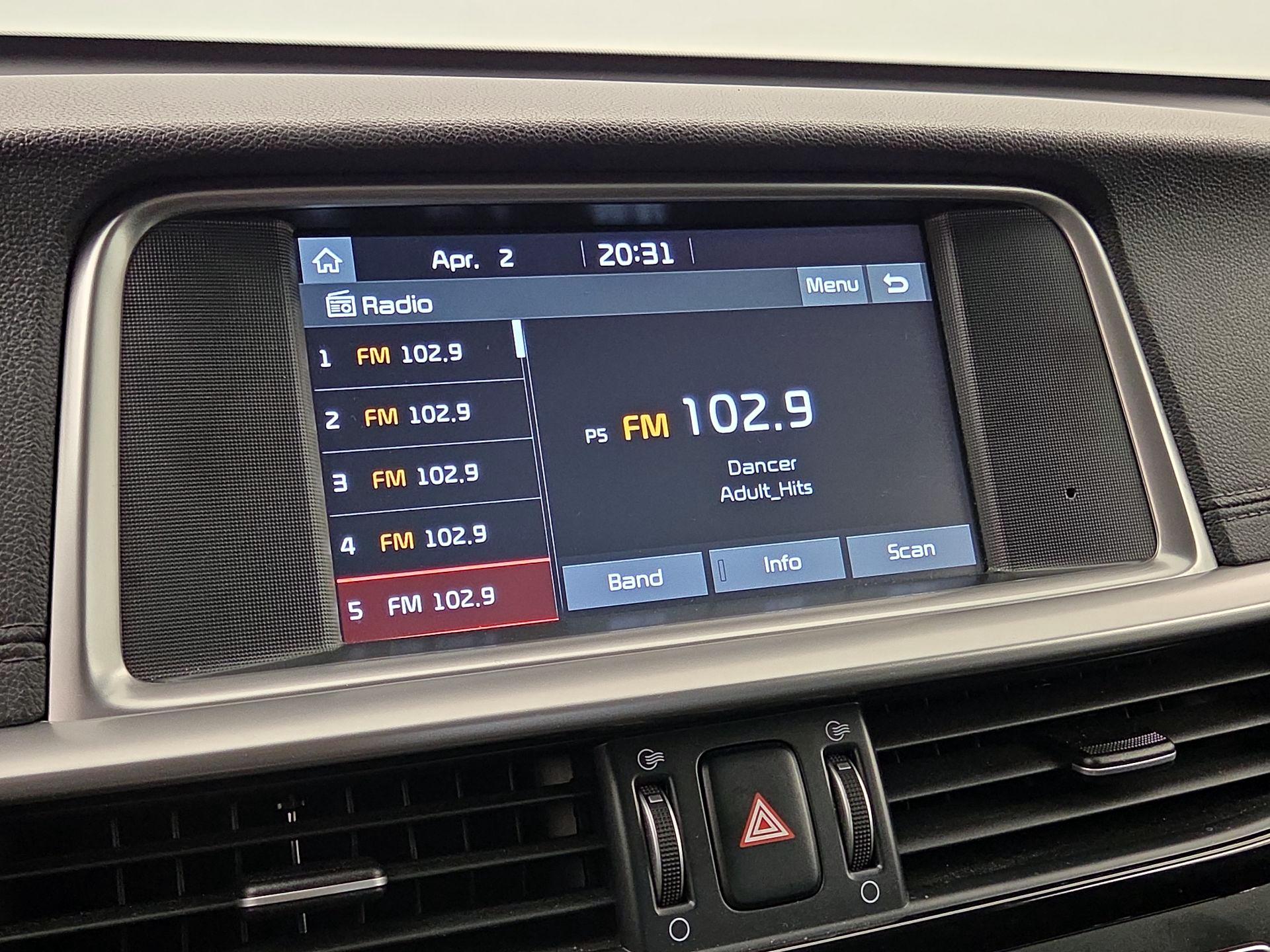 Thumbnail: 2020 Kia Optima - 15