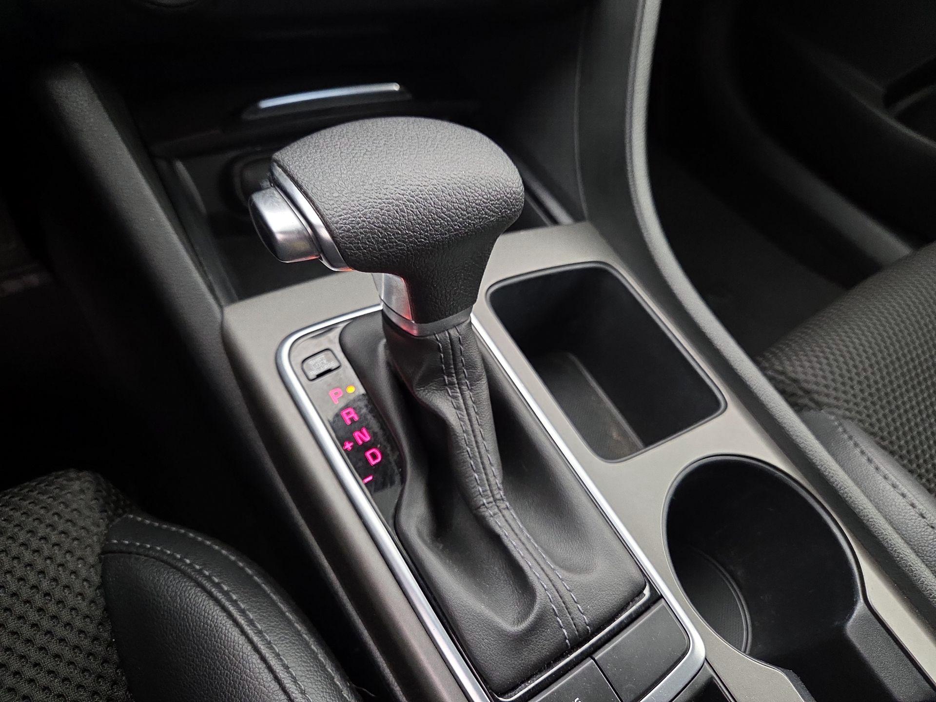 Thumbnail: 2020 Kia Optima - 17