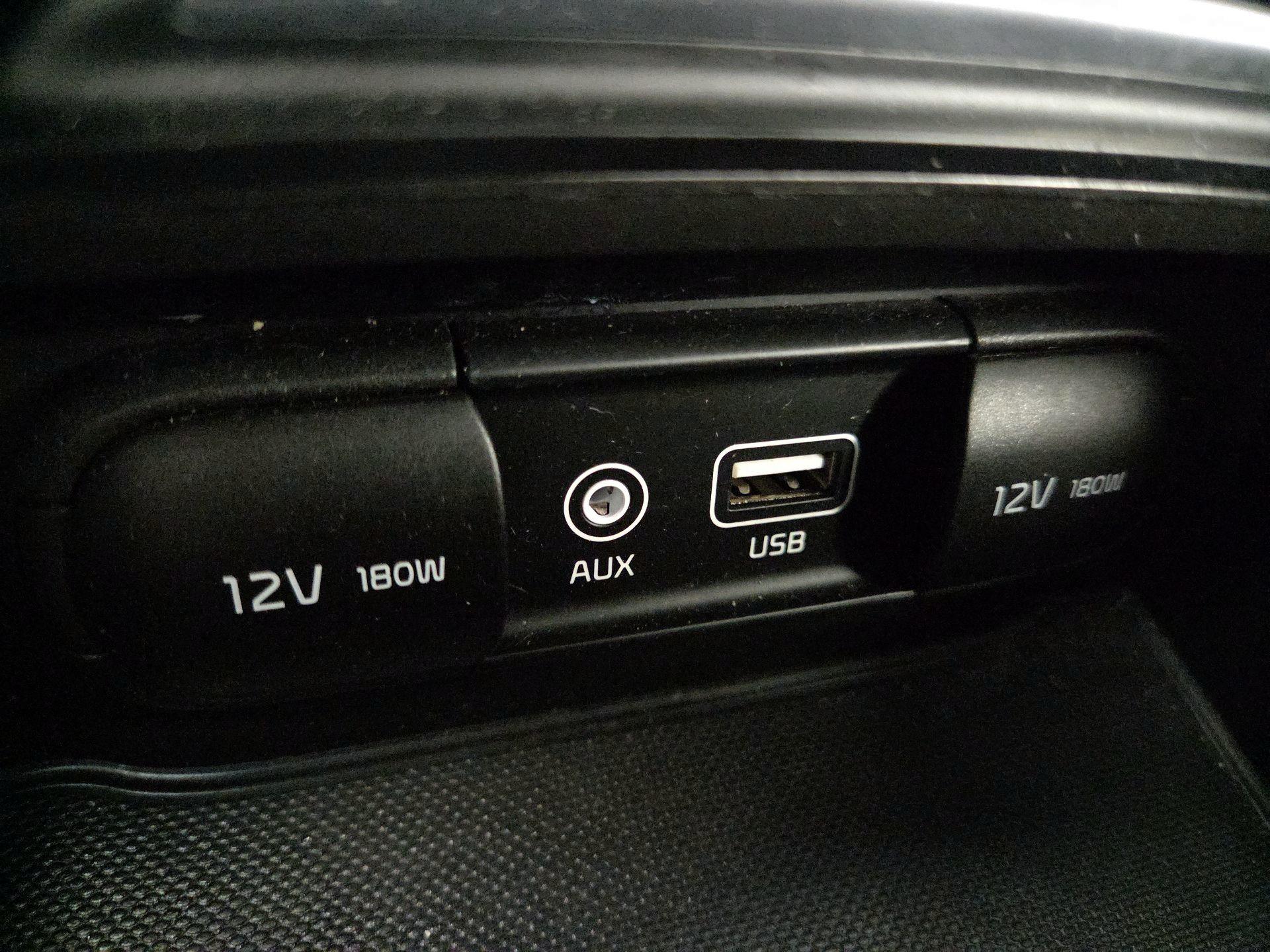 Thumbnail: 2020 Kia Optima - 18