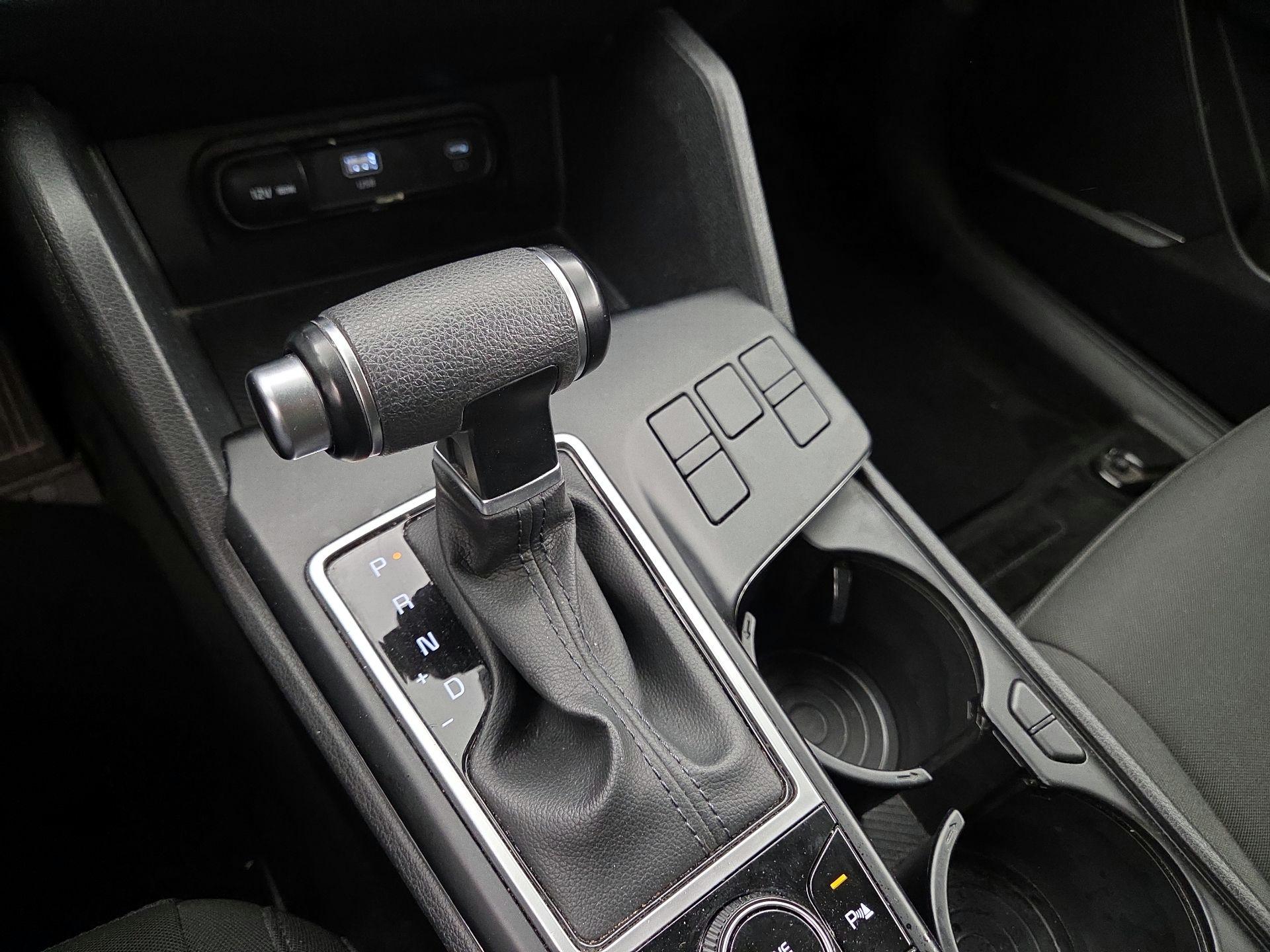 Thumbnail: 2023 Kia Sportage - 17