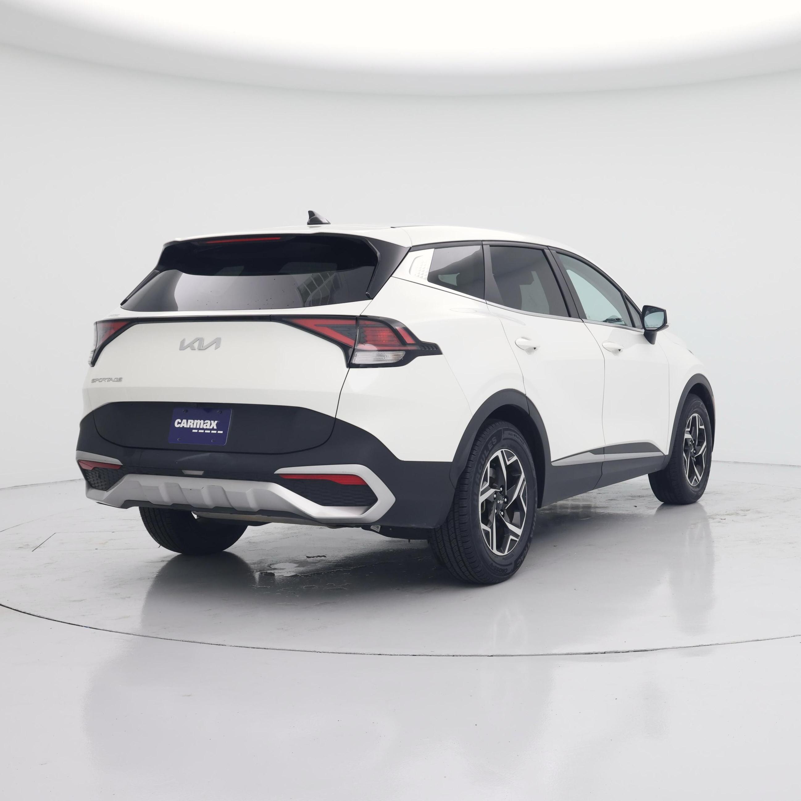 Thumbnail: 2023 Kia Sportage - 8