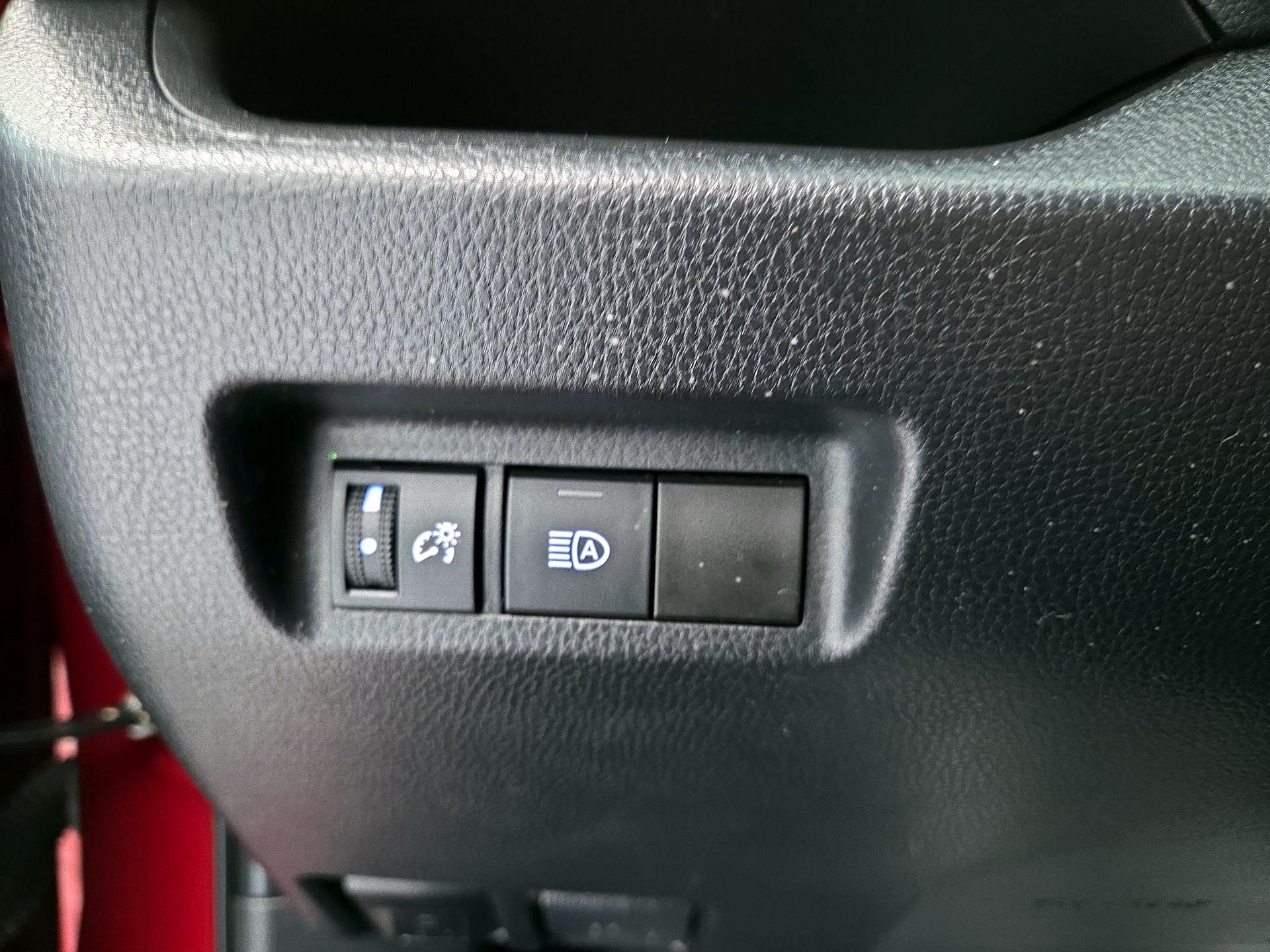 Thumbnail: 2022 Toyota RAV4 - 13