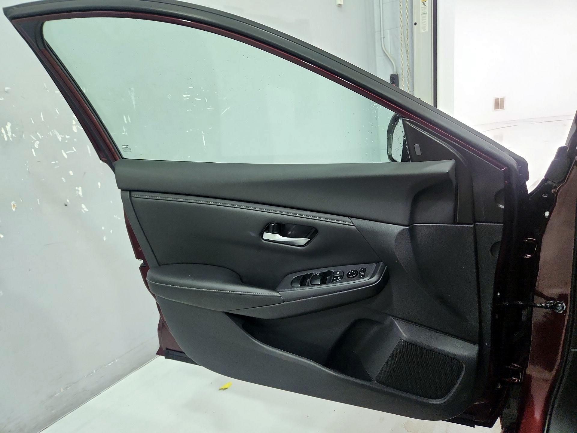 Thumbnail: 2022 Nissan Sentra - 12