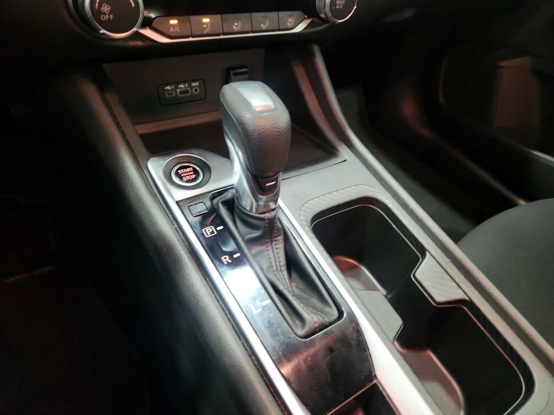 Thumbnail: 2022 Nissan Sentra - 17