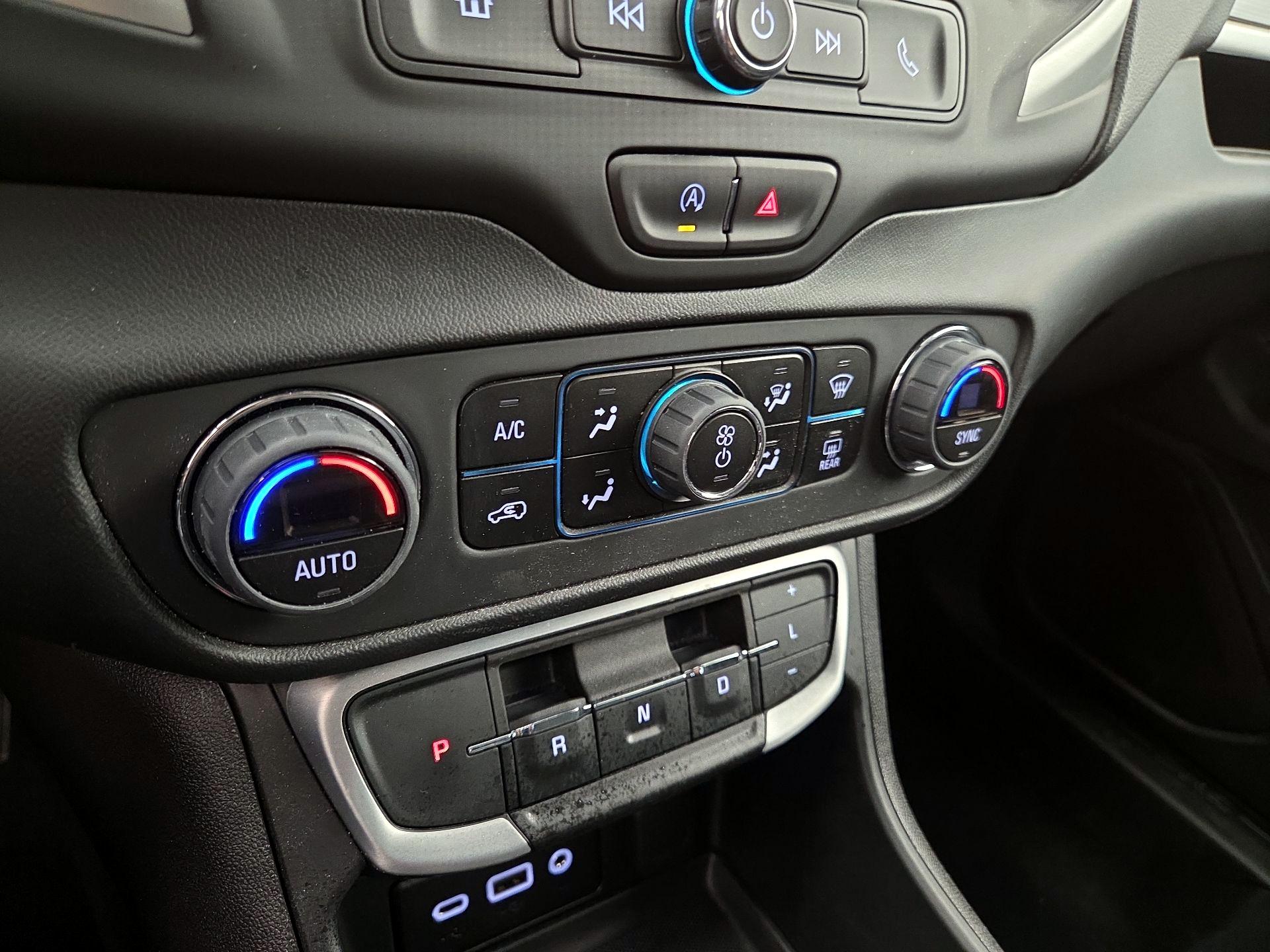 Thumbnail: 2023 GMC Terrain - 16