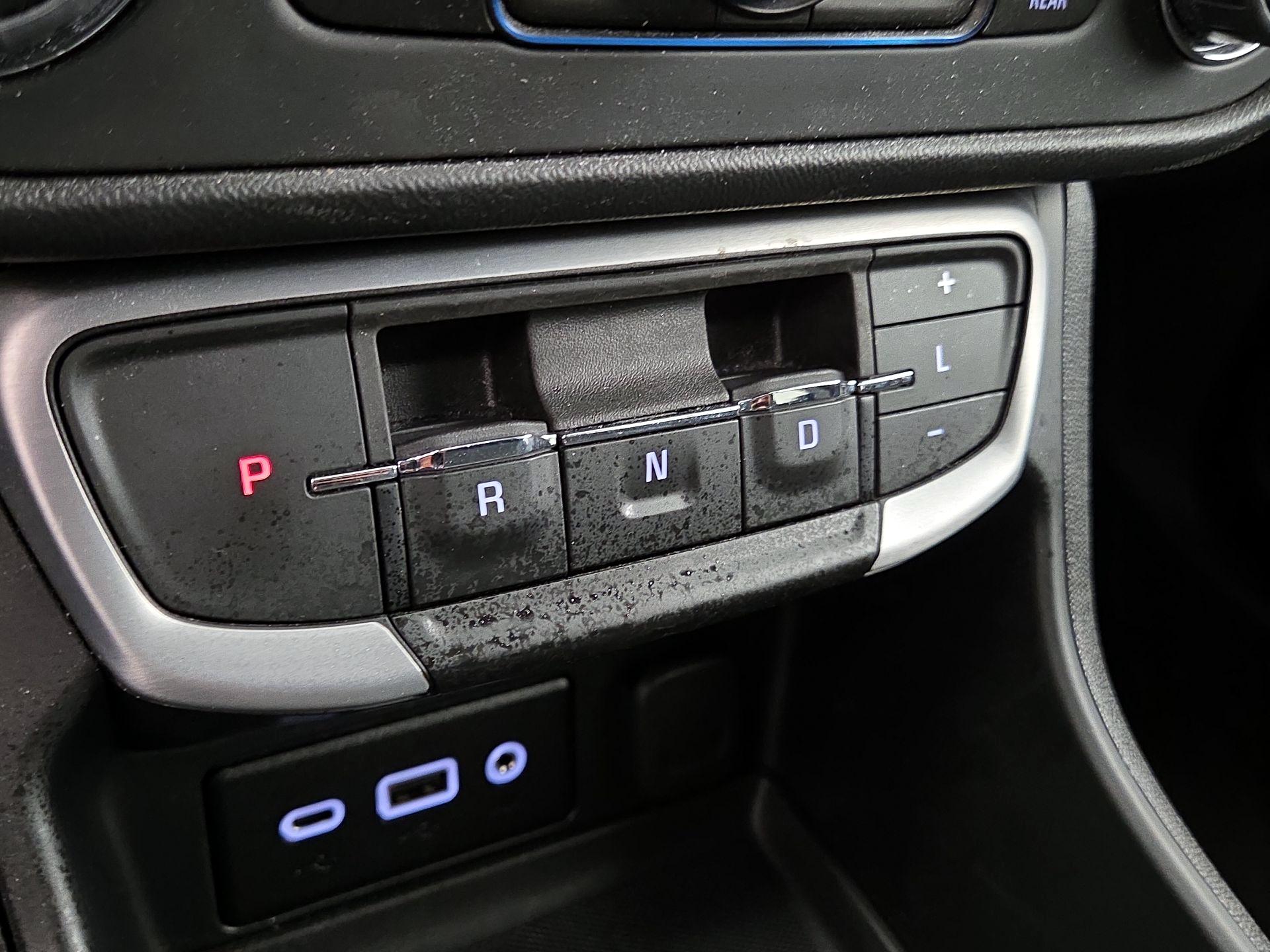 Thumbnail: 2023 GMC Terrain - 17