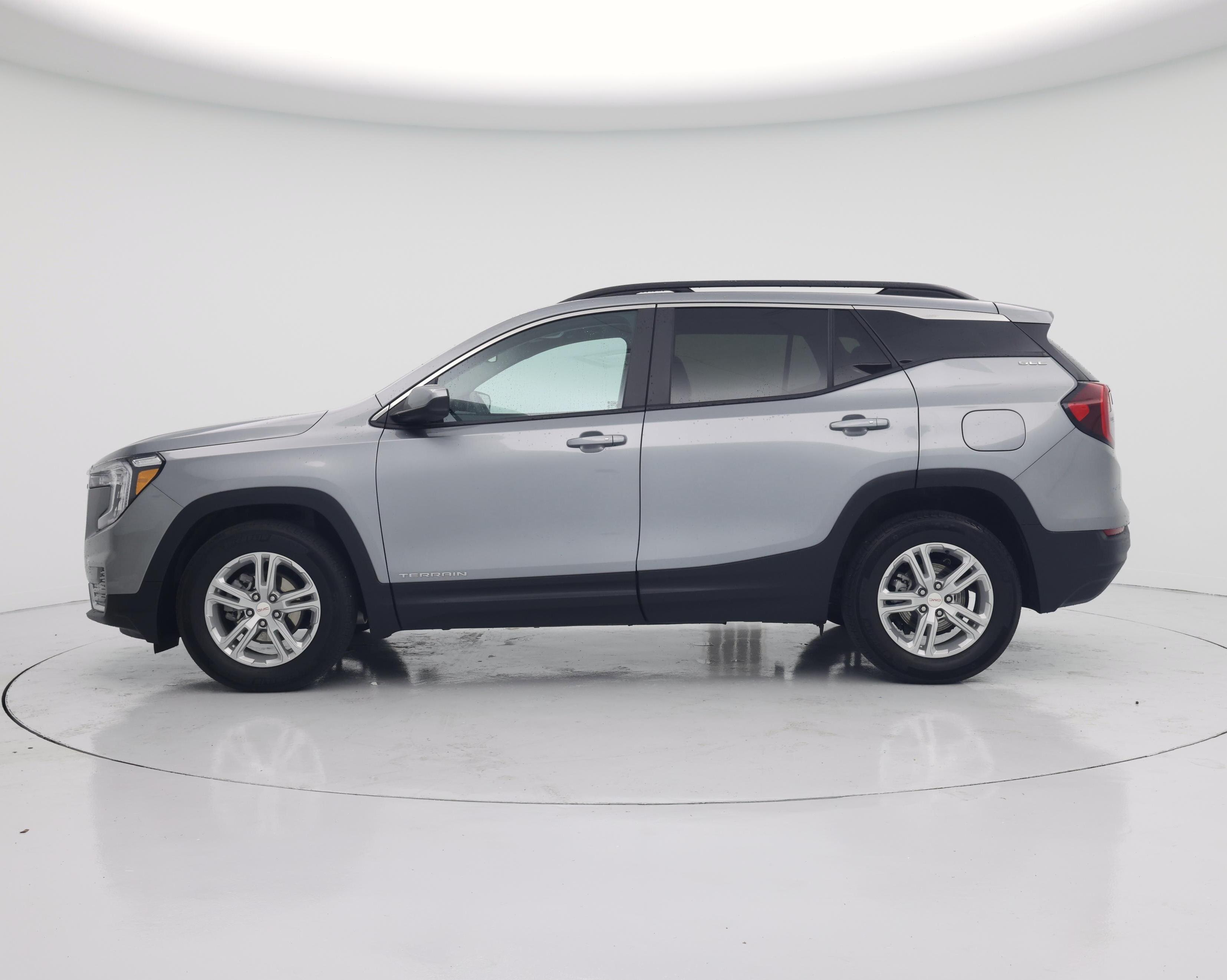 Thumbnail: 2023 GMC Terrain - 3