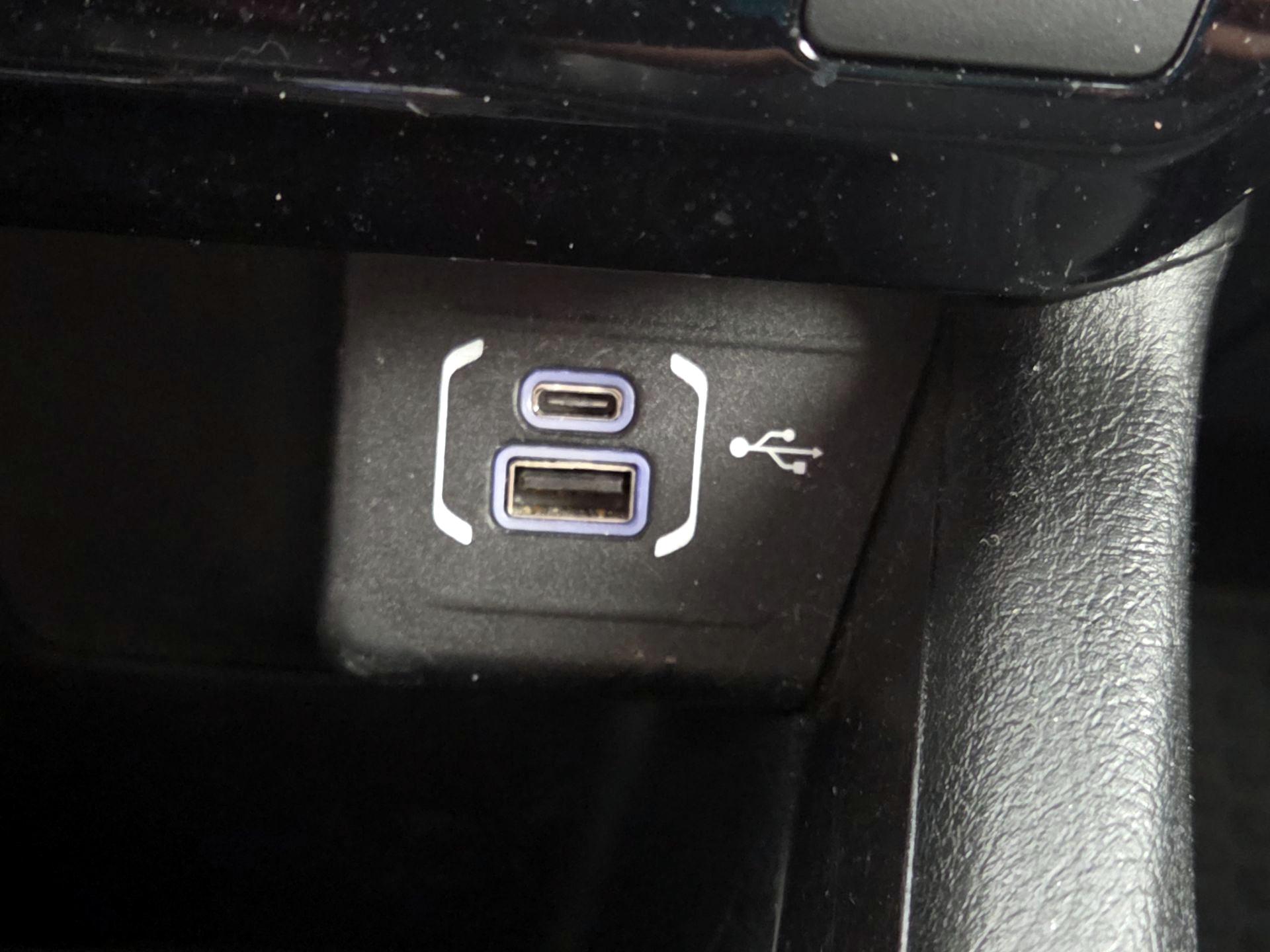 Thumbnail: 2022 Jeep Compass - 18