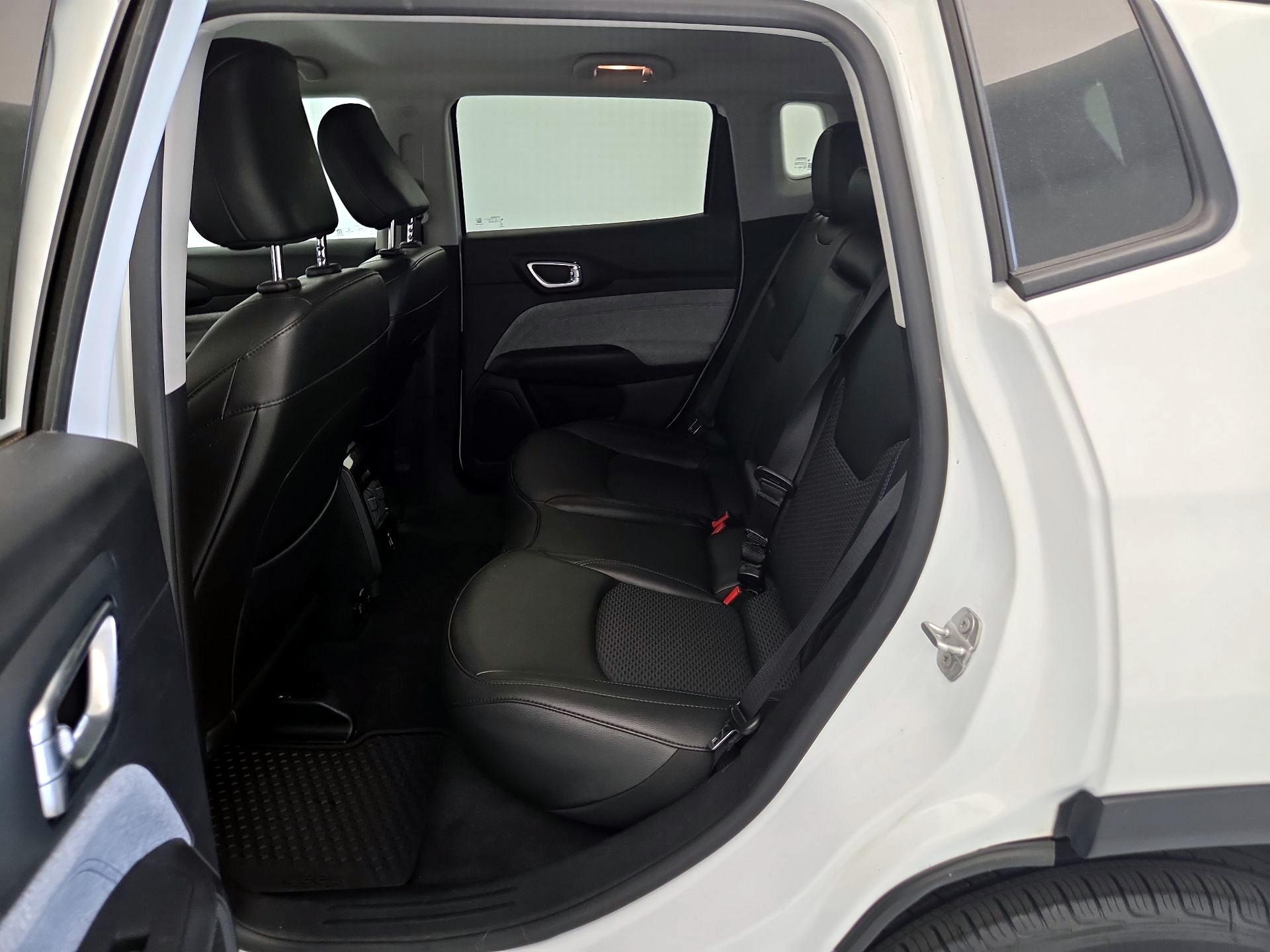 Thumbnail: 2022 Jeep Compass - 19