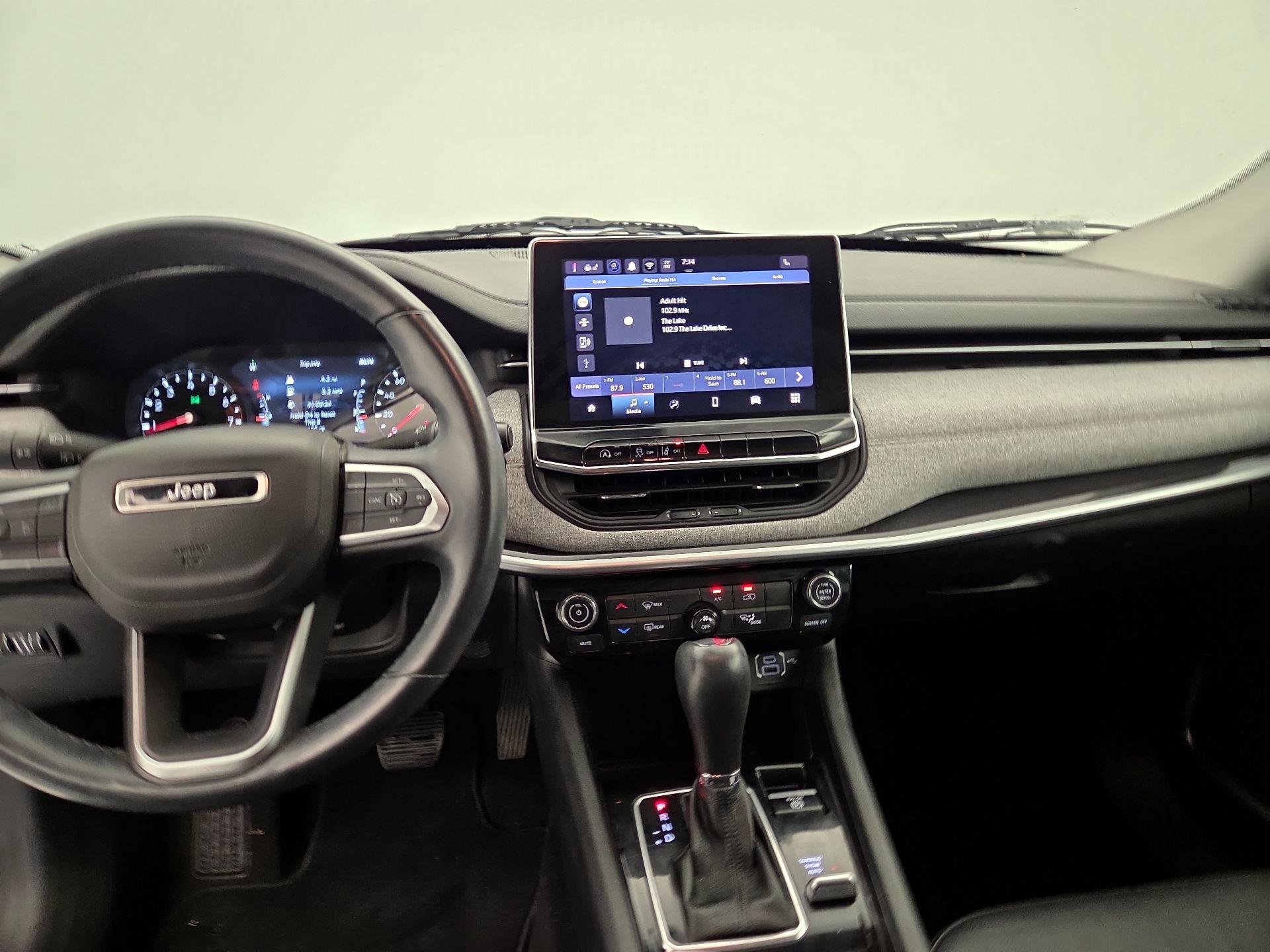 Thumbnail: 2022 Jeep Compass - 9