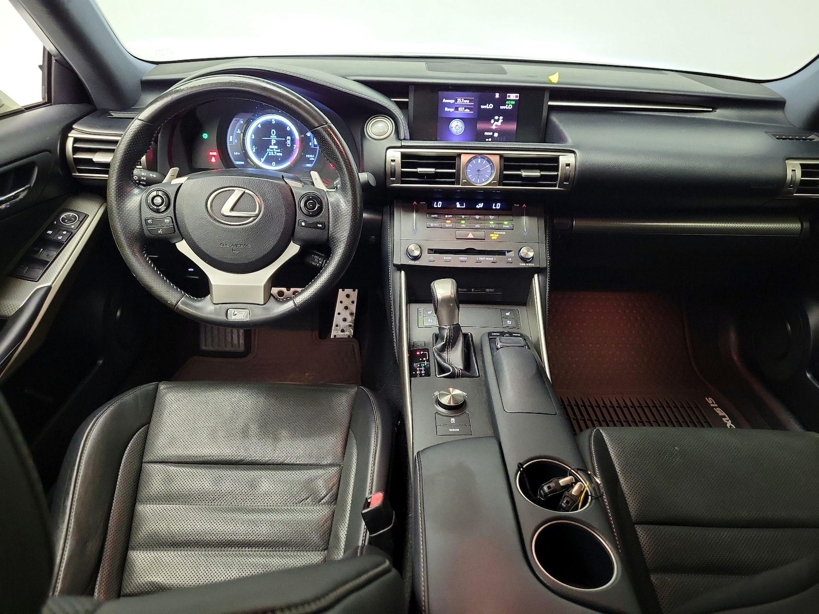 2015 Lexus IS 250 - Photo 10