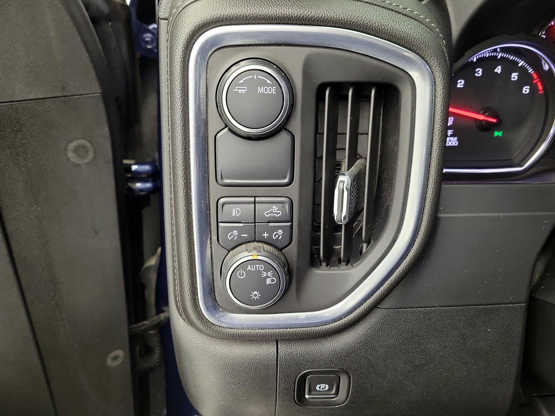 Thumbnail: 2020 Chevrolet Silverado 1500 - 13