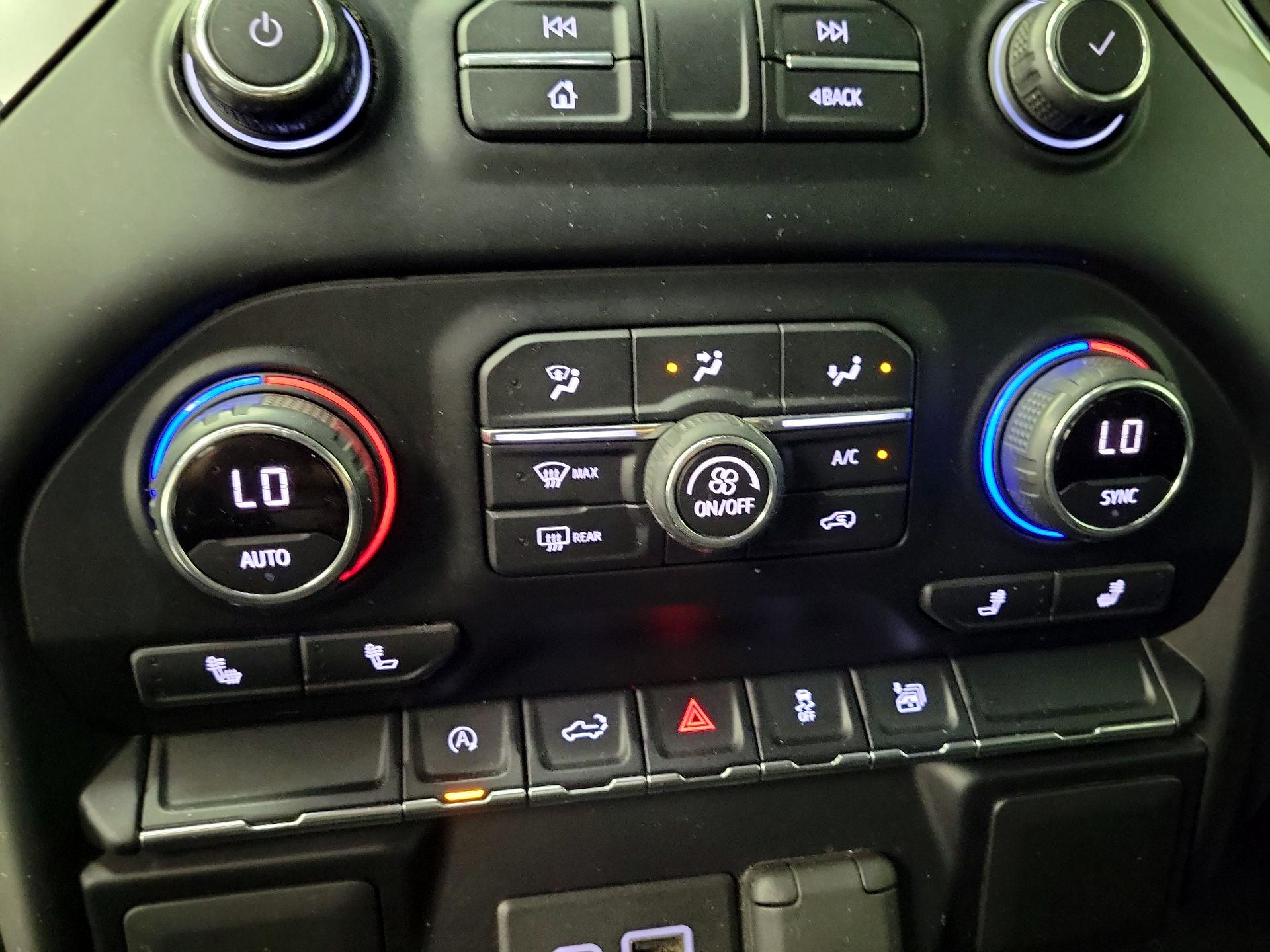 Thumbnail: 2020 Chevrolet Silverado 1500 - 16