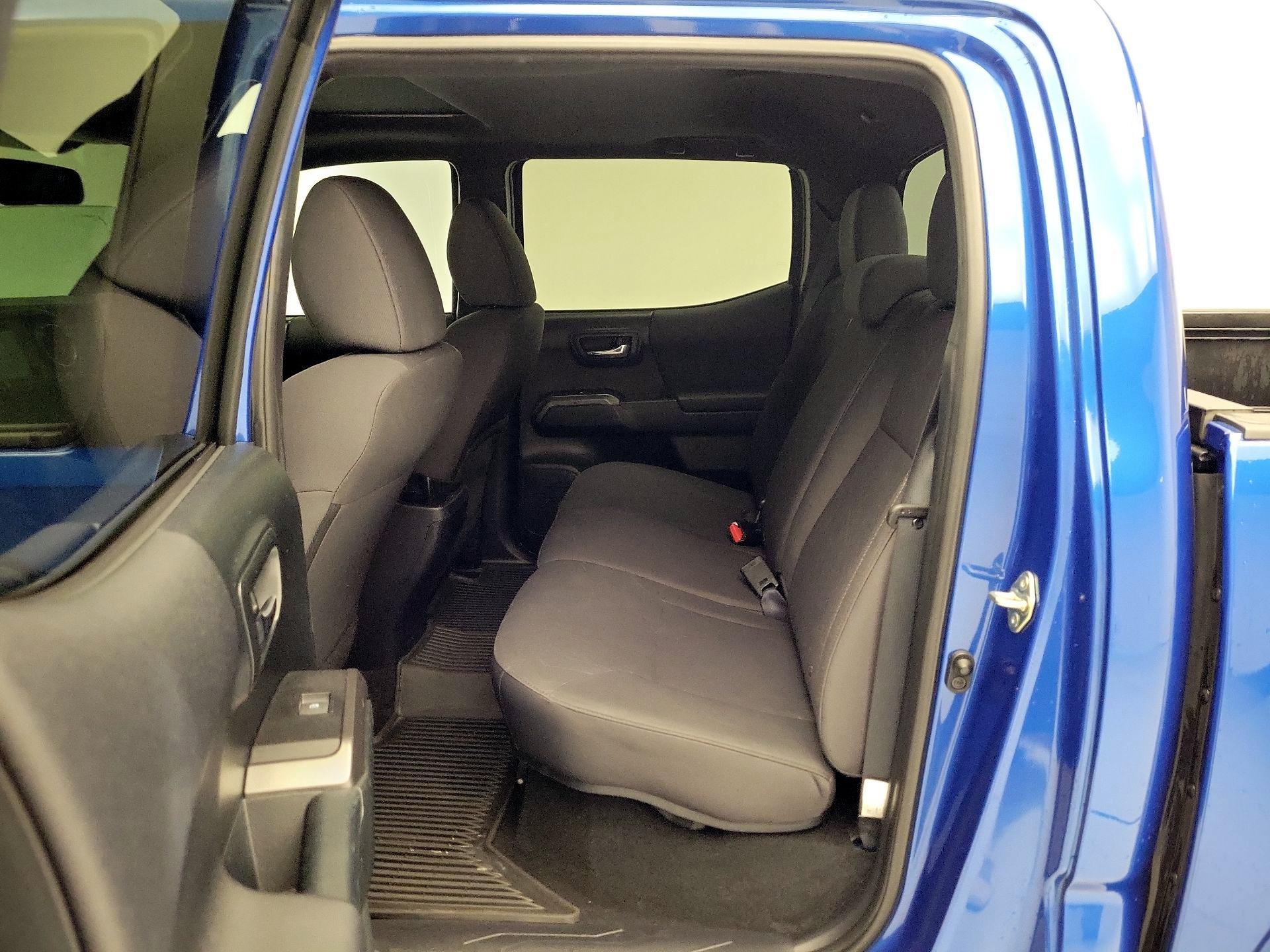 Thumbnail: 2017 Toyota Tacoma - 19