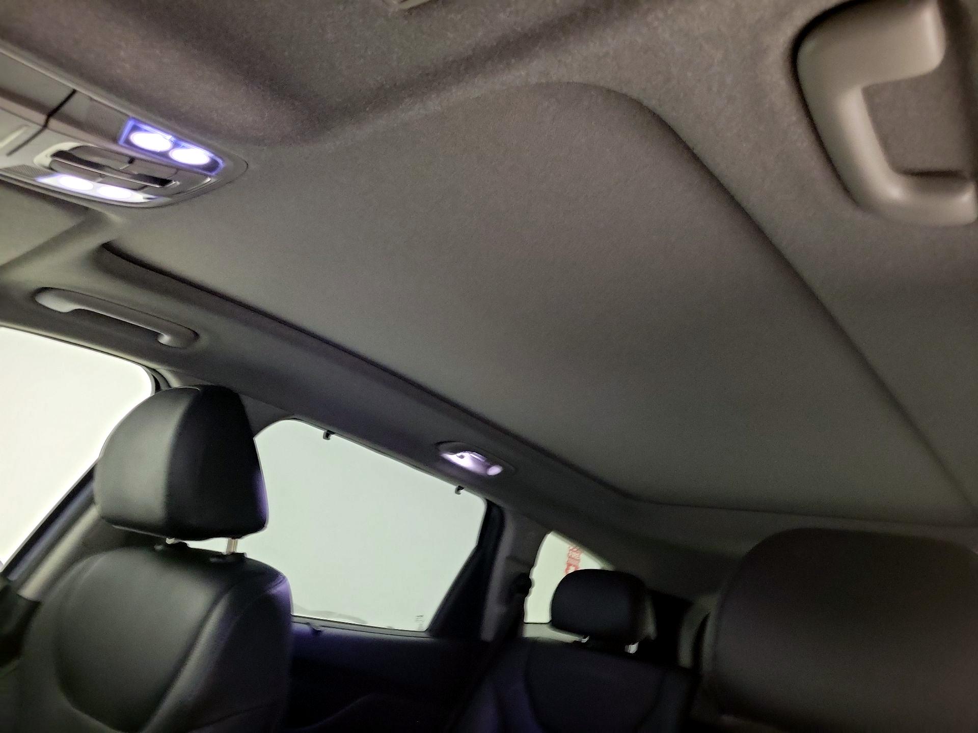 Thumbnail: 2019 Hyundai Santa Fe - 19