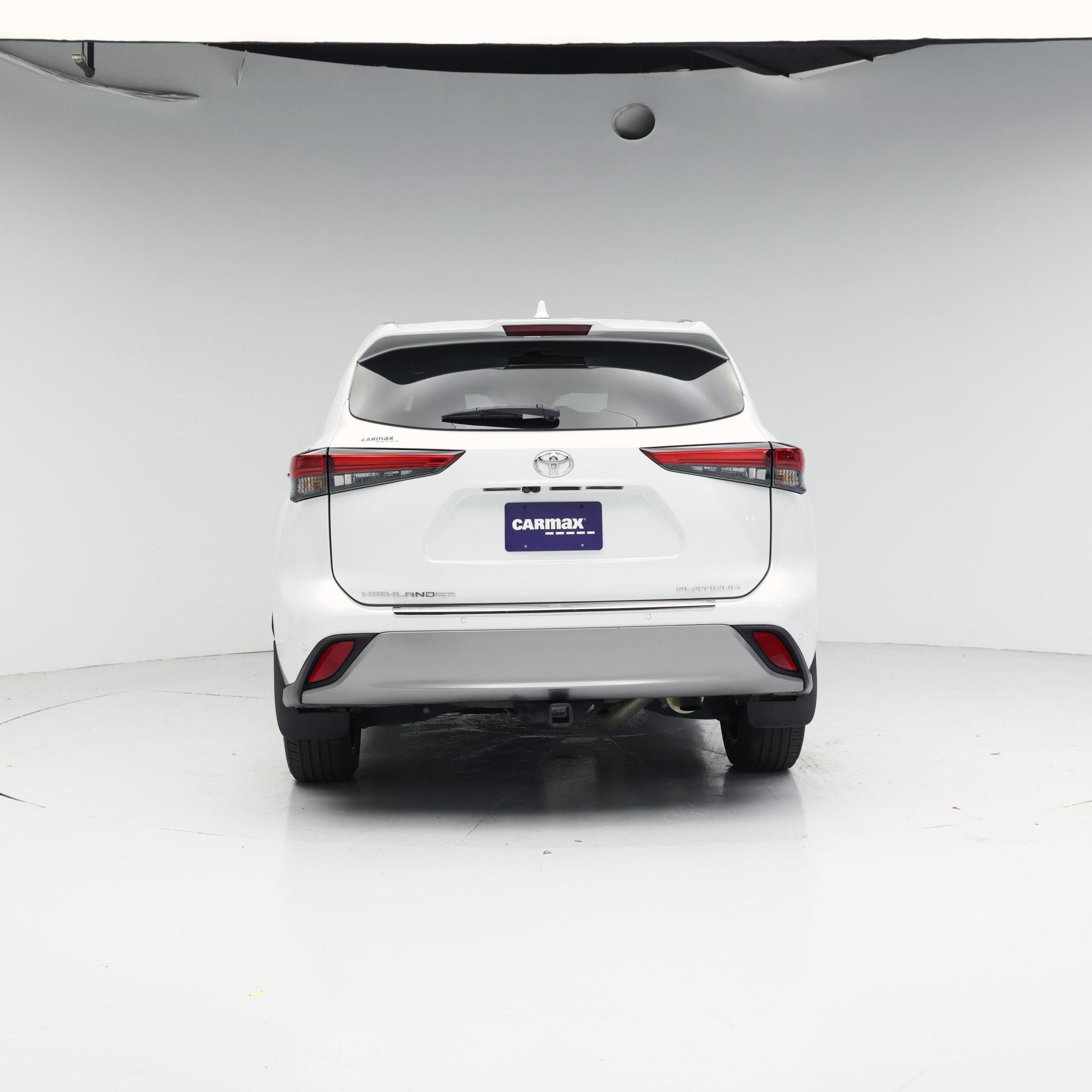 Thumbnail: 2023 Toyota Highlander - 6