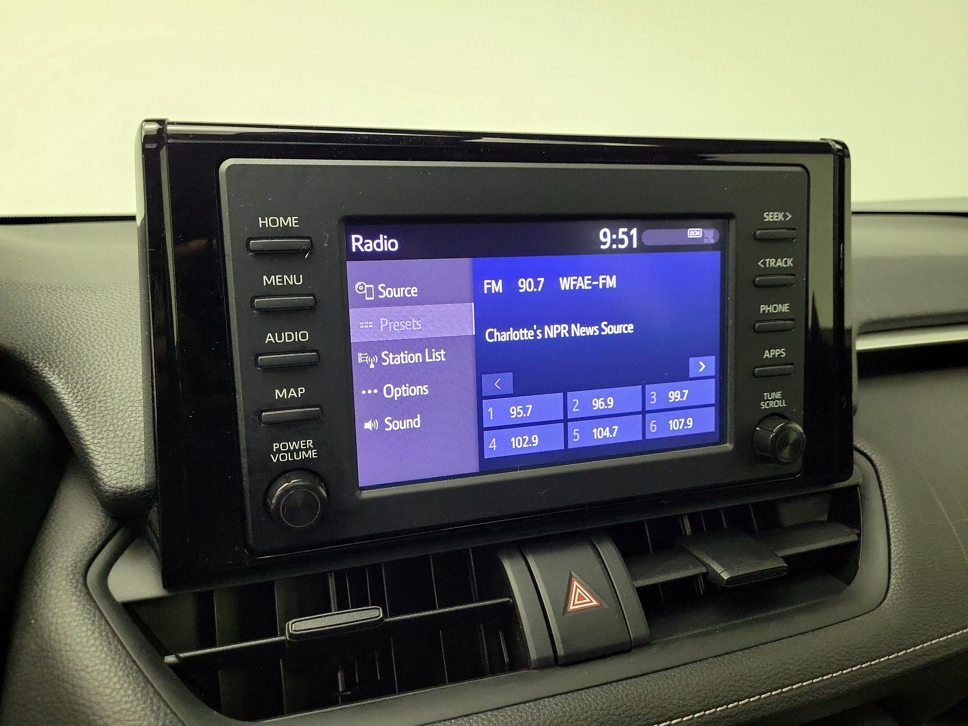 Thumbnail: 2019 Toyota RAV4 - 15