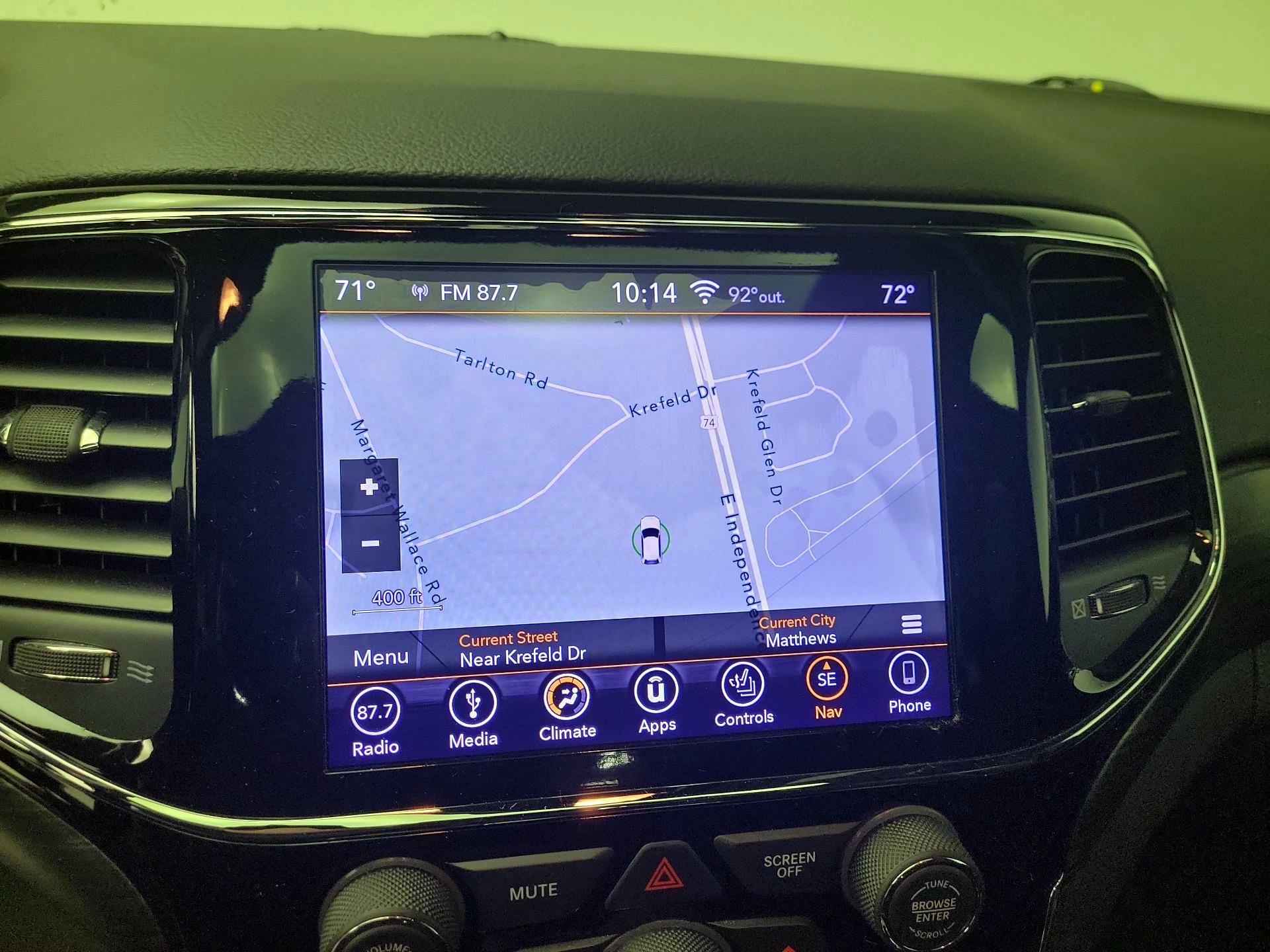 Thumbnail: 2019 Jeep Grand Cherokee - 14