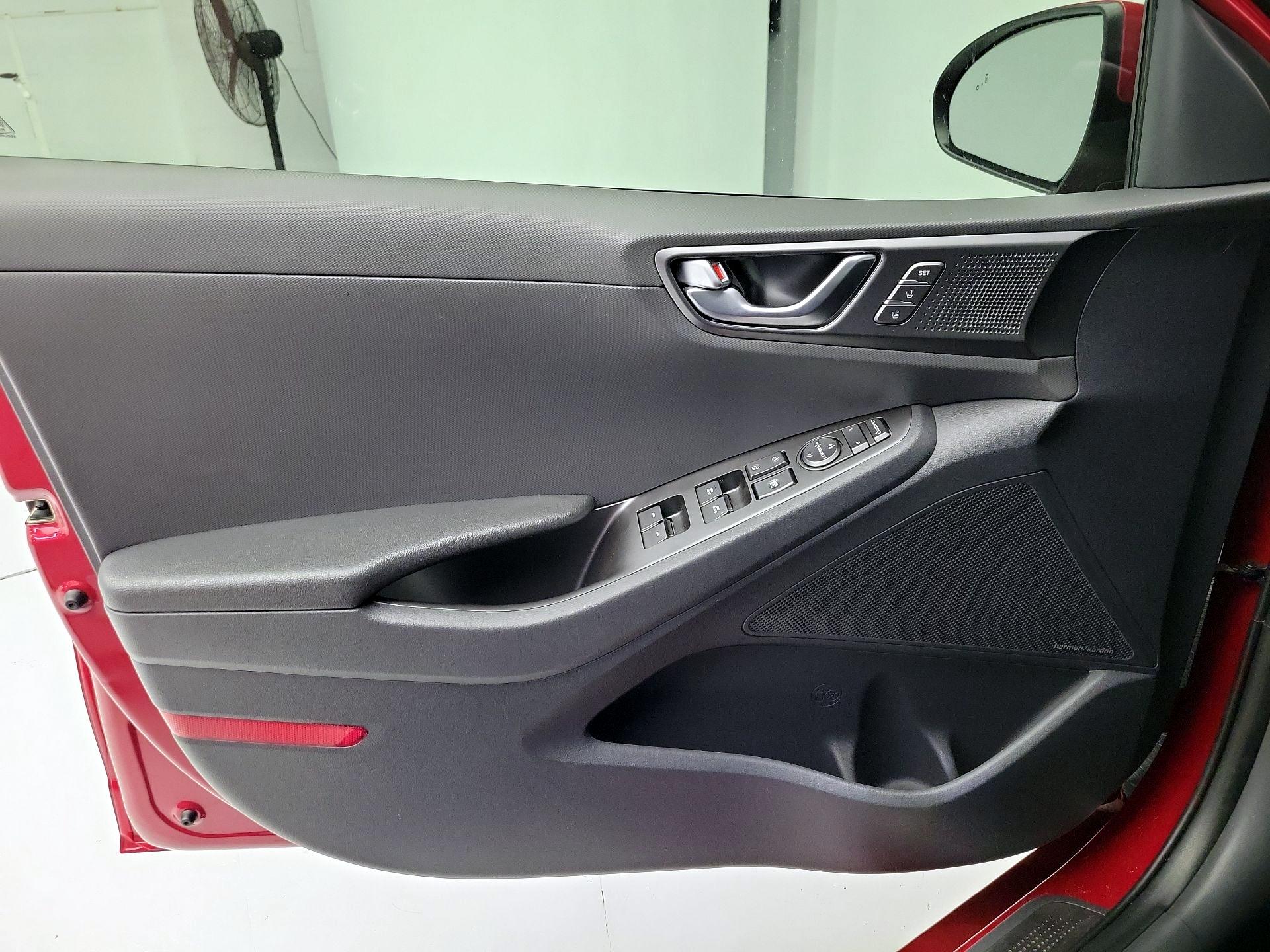 Thumbnail: 2020 Hyundai Ioniq - 12