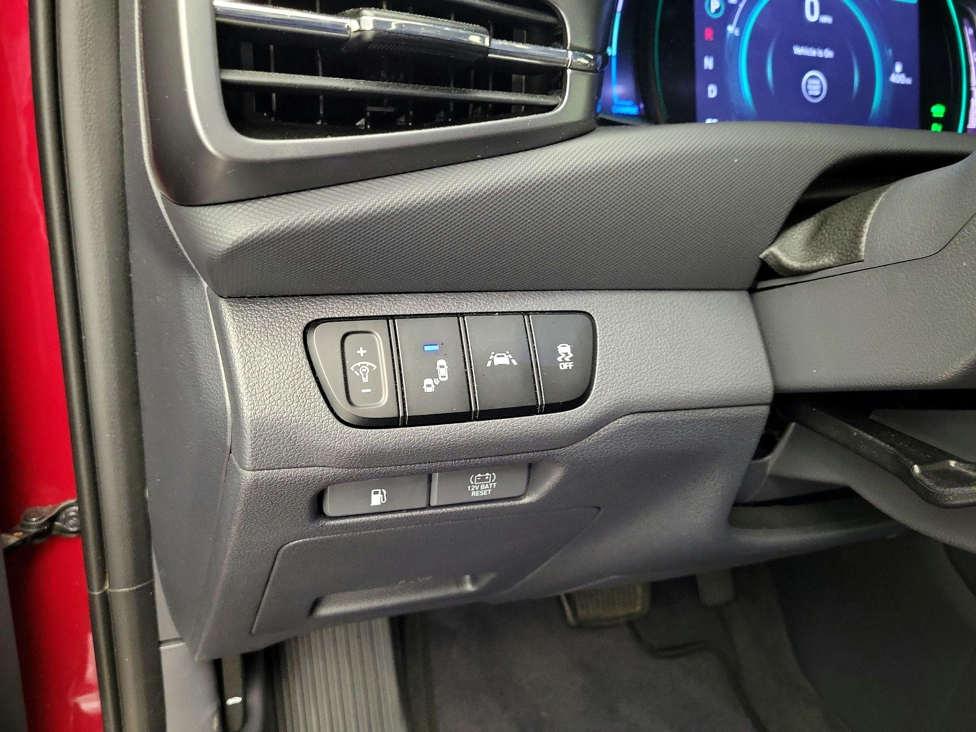 Thumbnail: 2020 Hyundai Ioniq - 13
