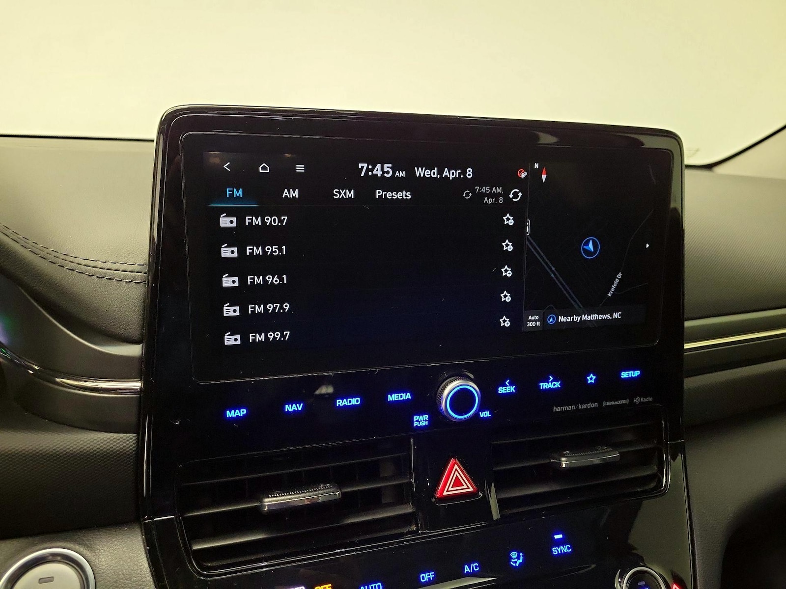 2020 Hyundai IONIQ Limited - Photo 17