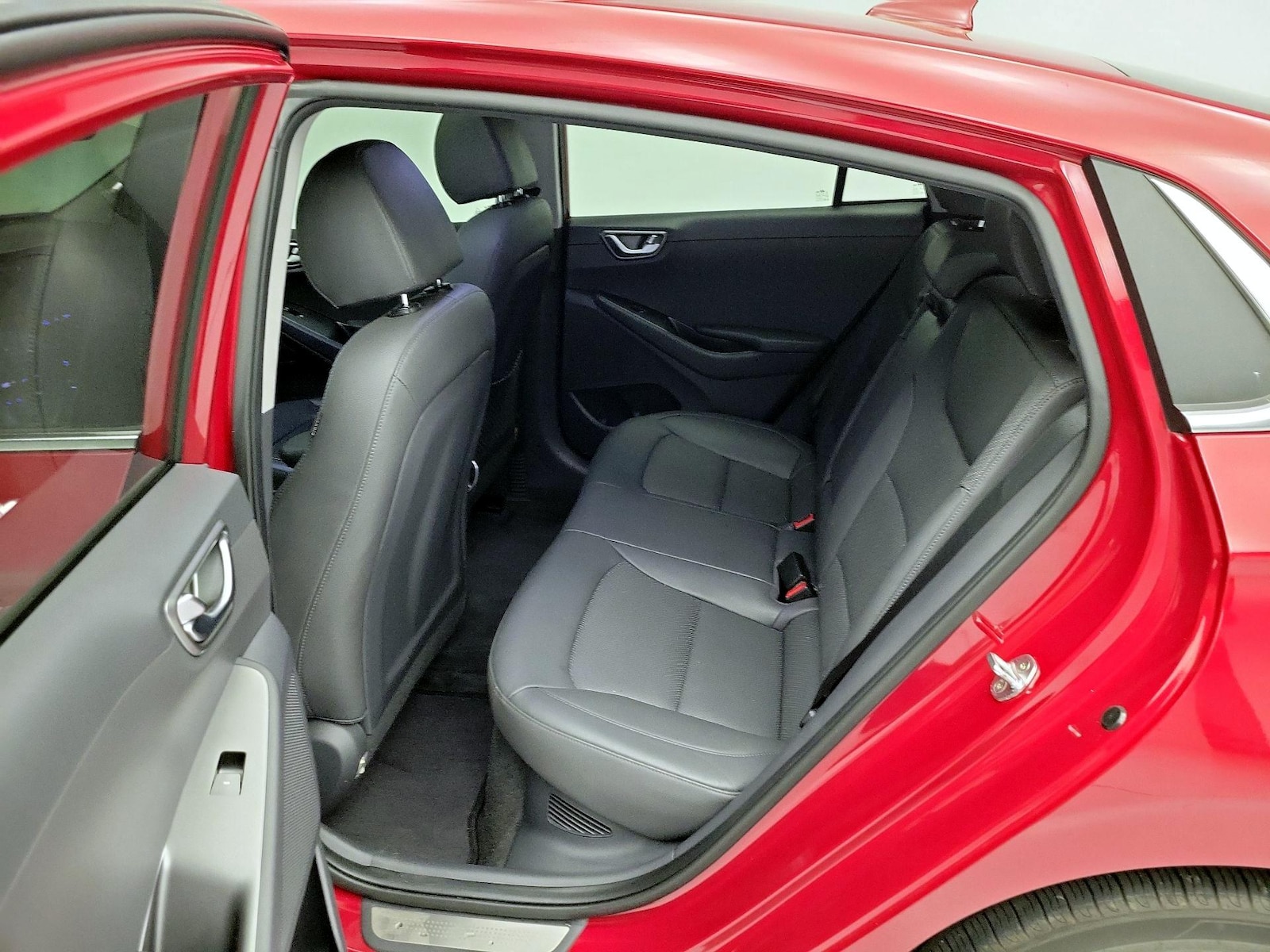 2020 Hyundai IONIQ Limited - Photo 22