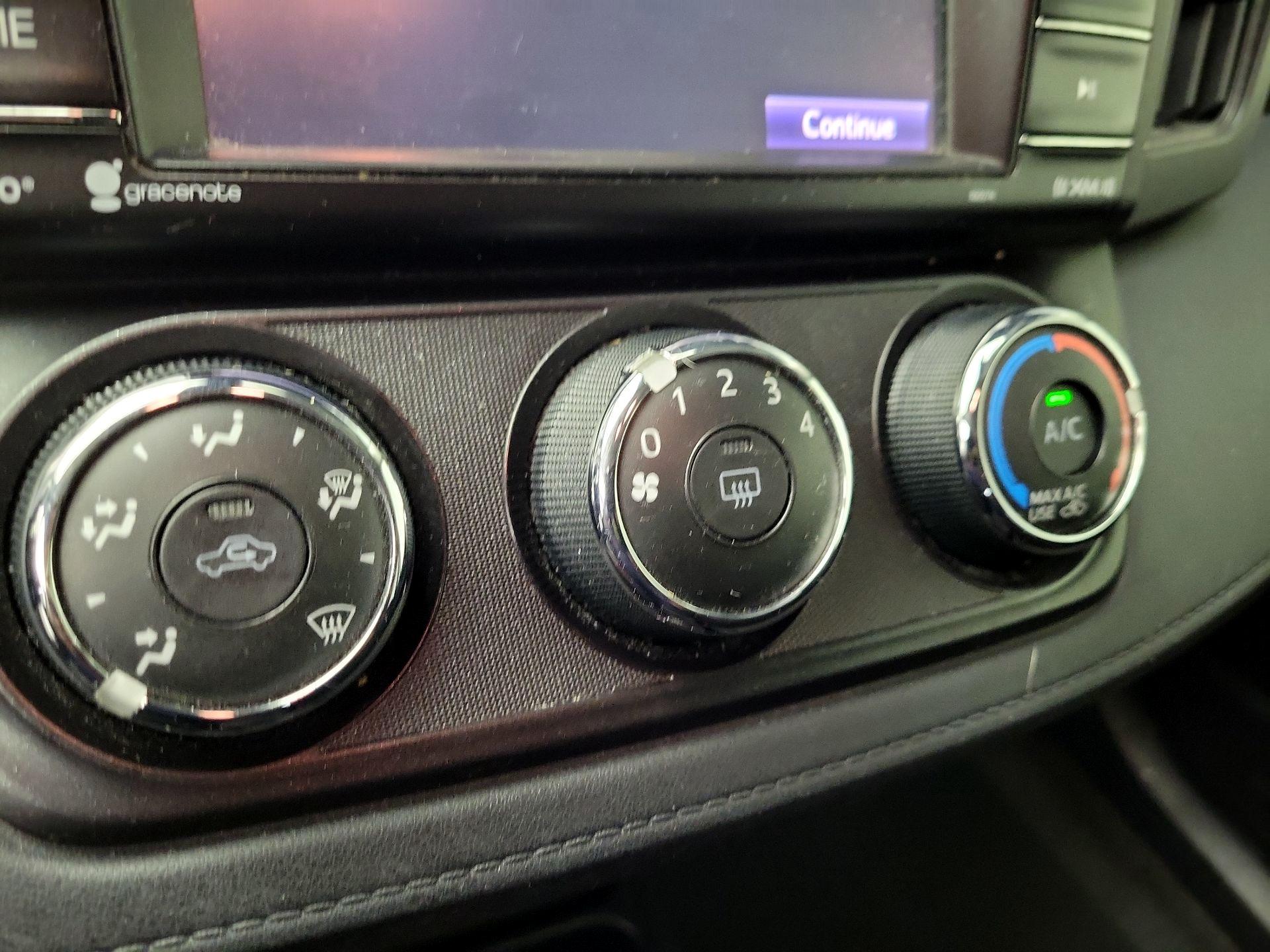 Thumbnail: 2017 Toyota RAV4 - 15