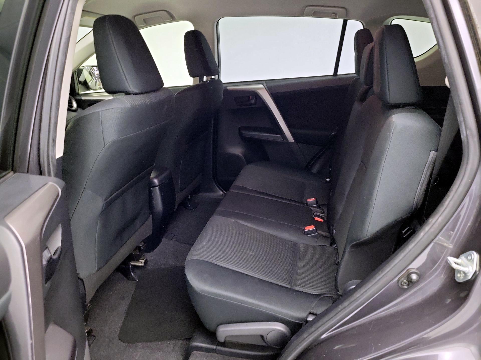 Thumbnail: 2017 Toyota RAV4 - 18