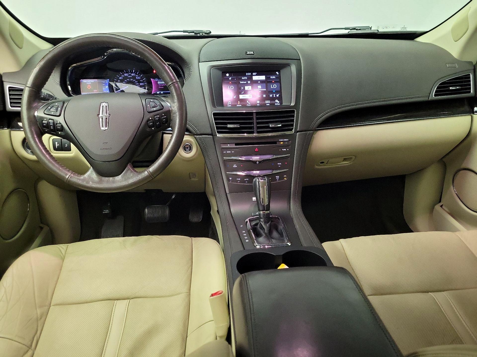 Thumbnail: 2018 Lincoln MKT - 9
