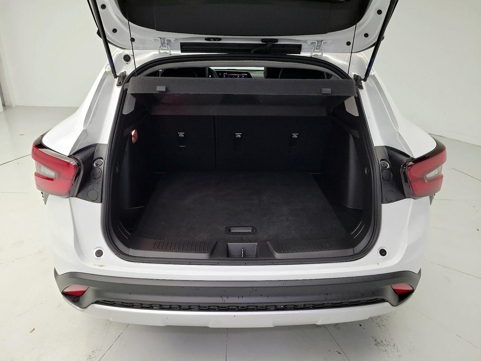 2024 Chevrolet Trax LT - Photo 22