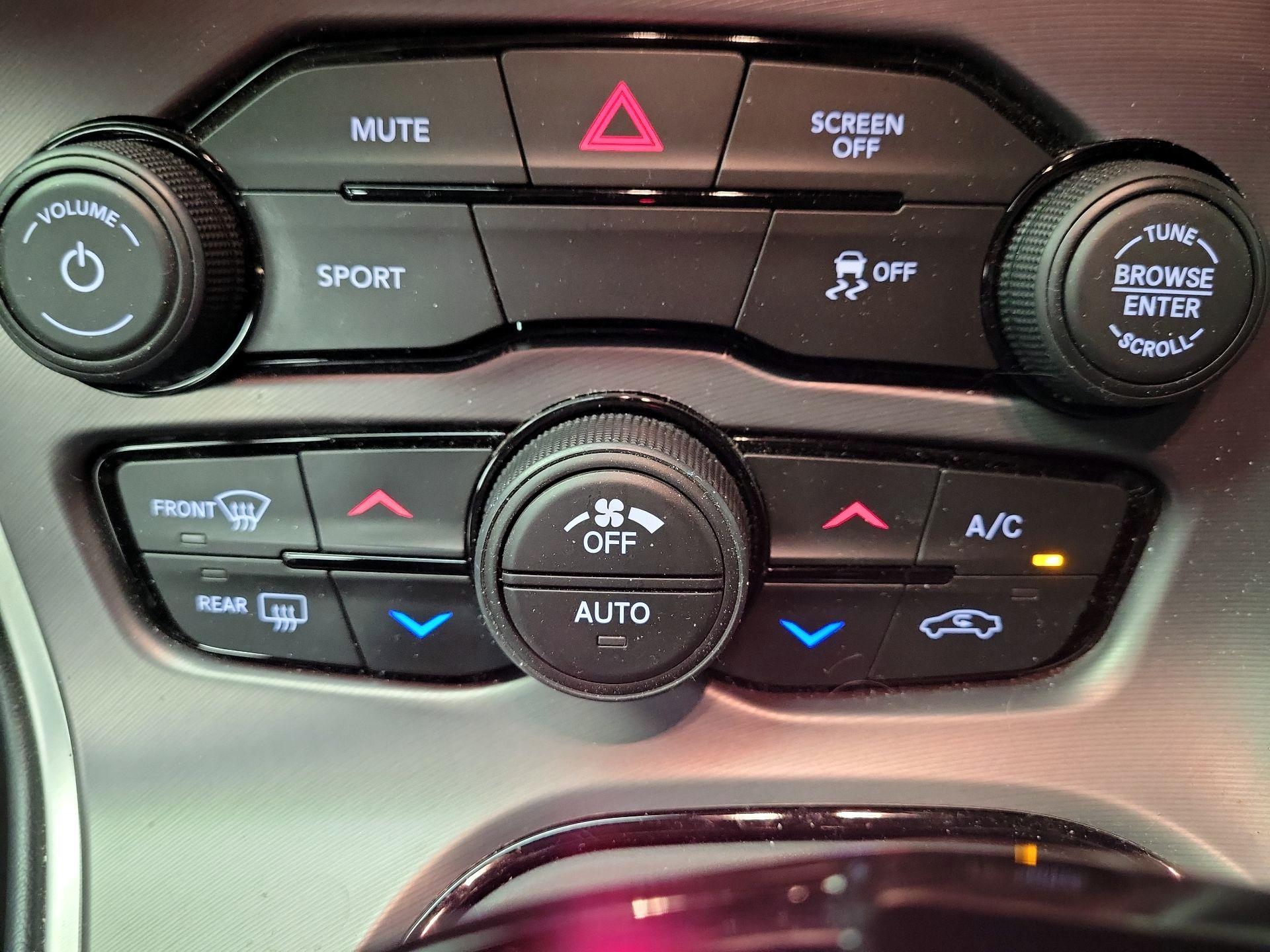 Thumbnail: 2021 Dodge Challenger - 16