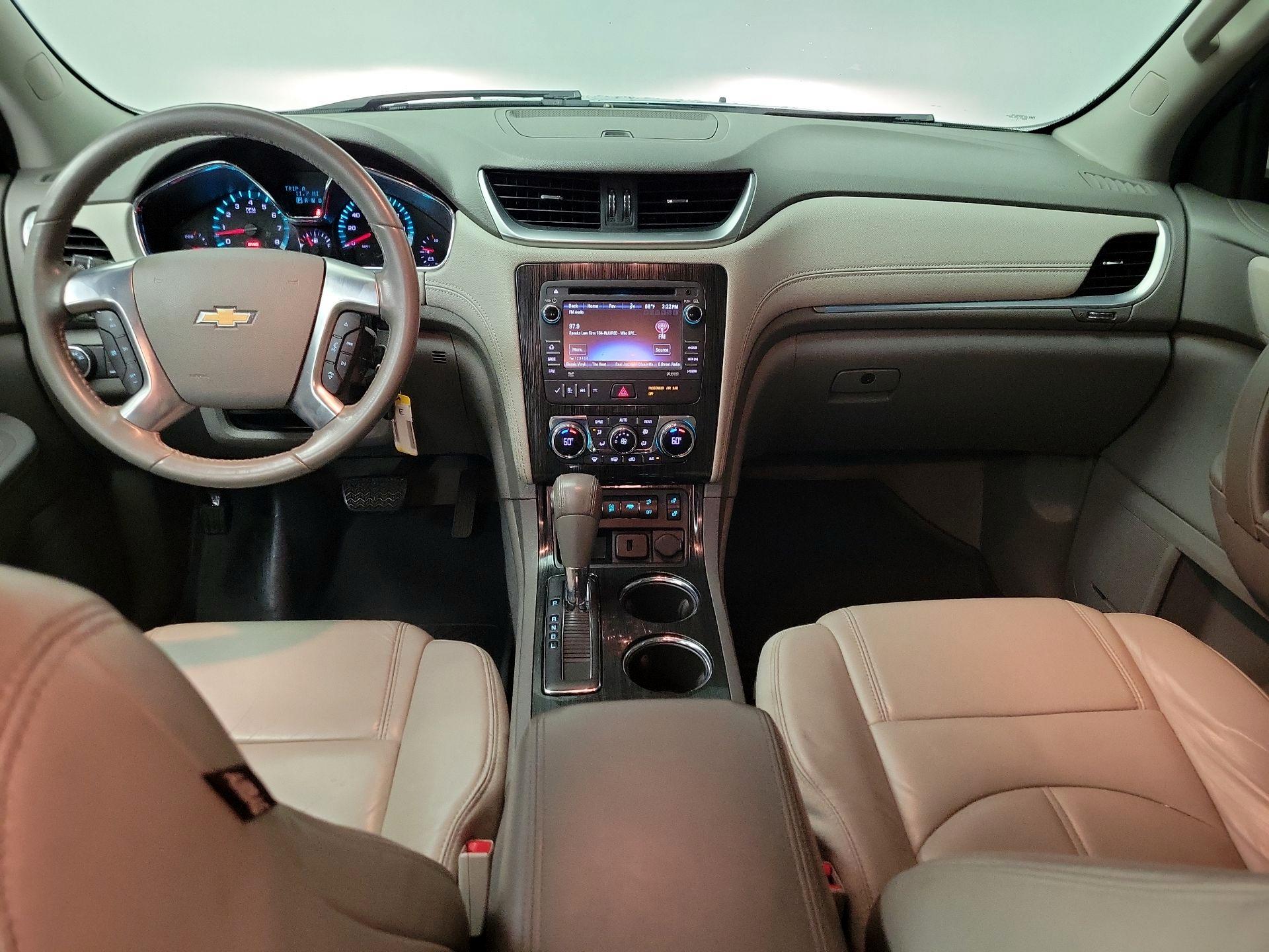 Thumbnail: 2015 Chevrolet Traverse - 9