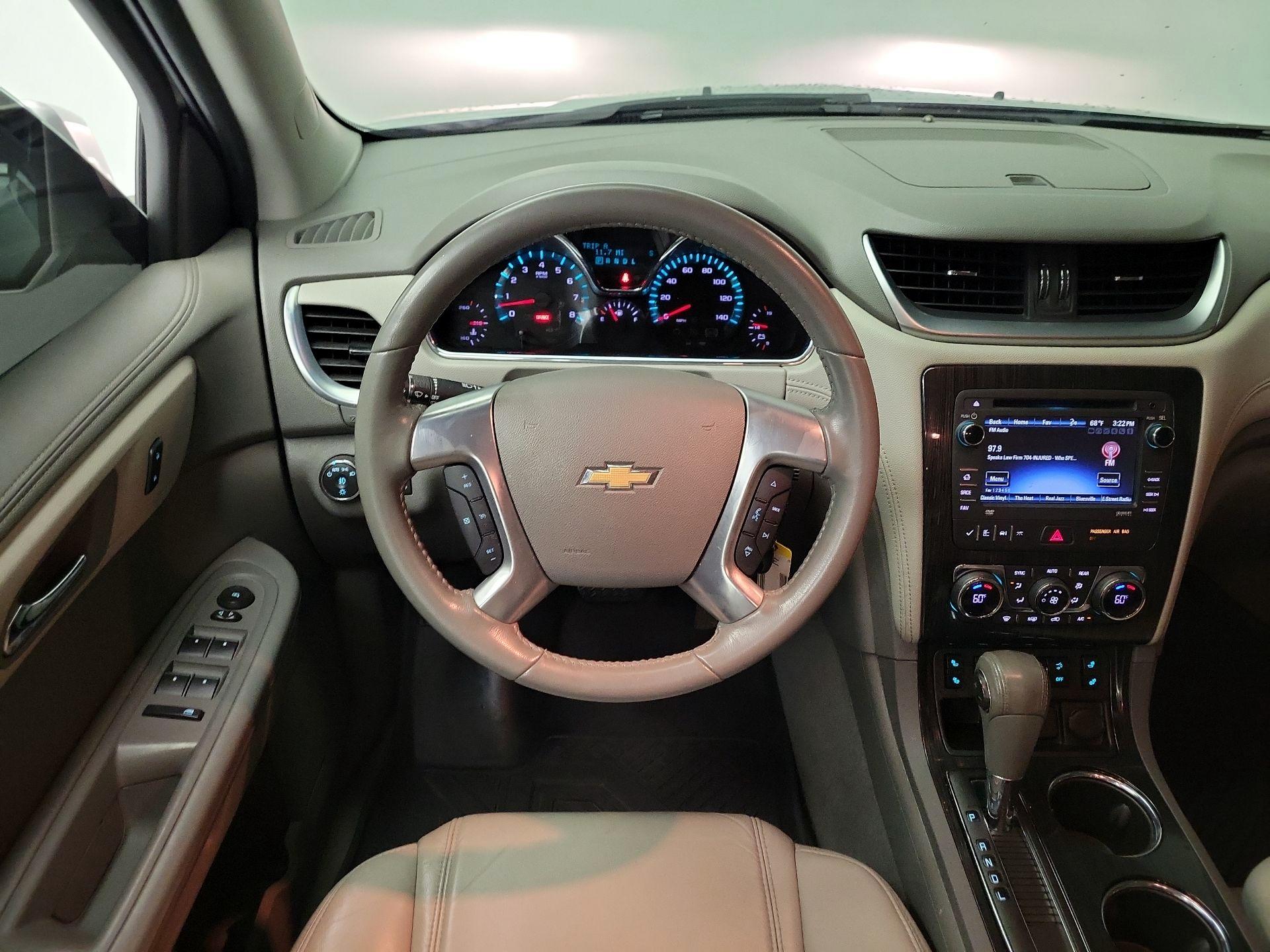 Thumbnail: 2015 Chevrolet Traverse - 10