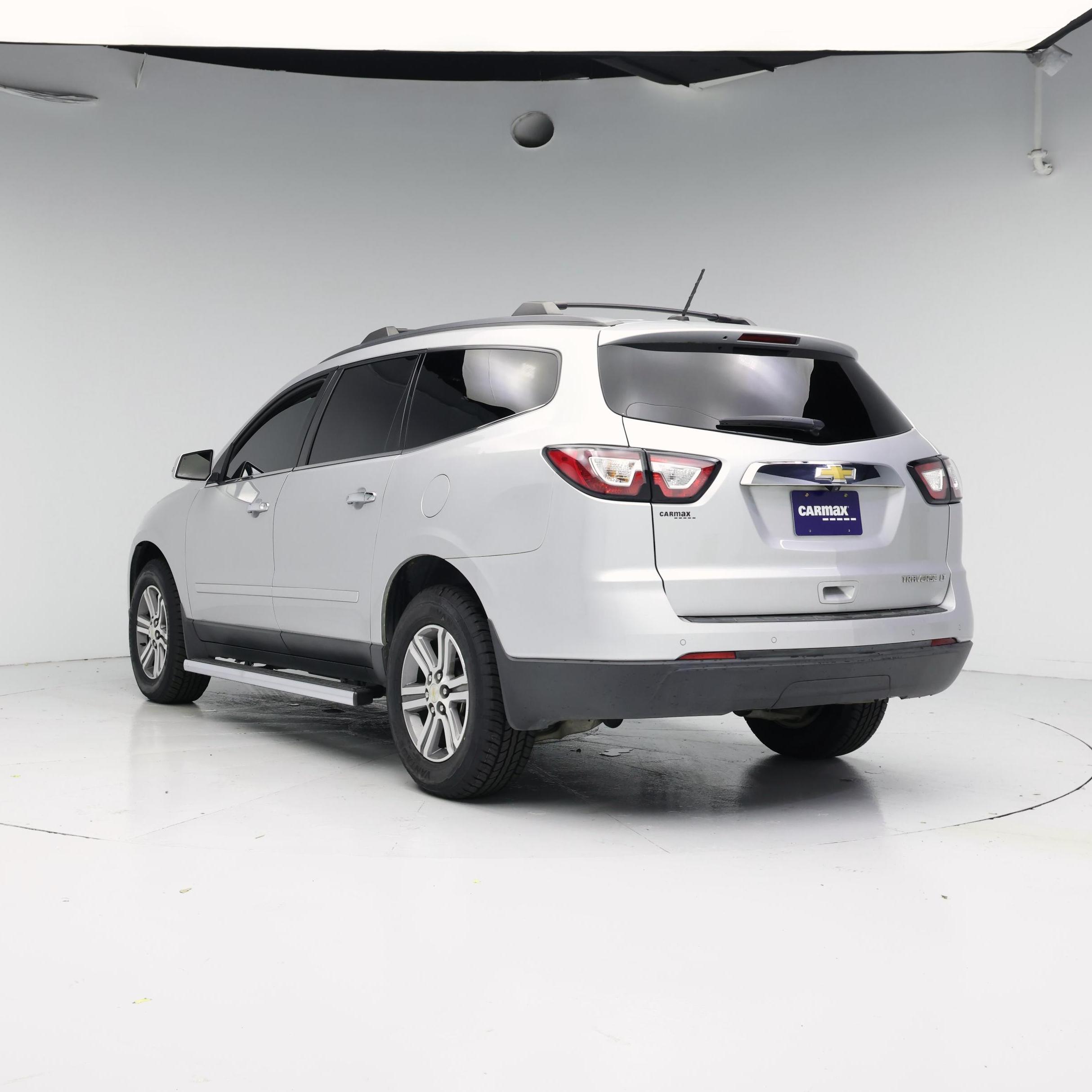 Thumbnail: 2015 Chevrolet Traverse - 2