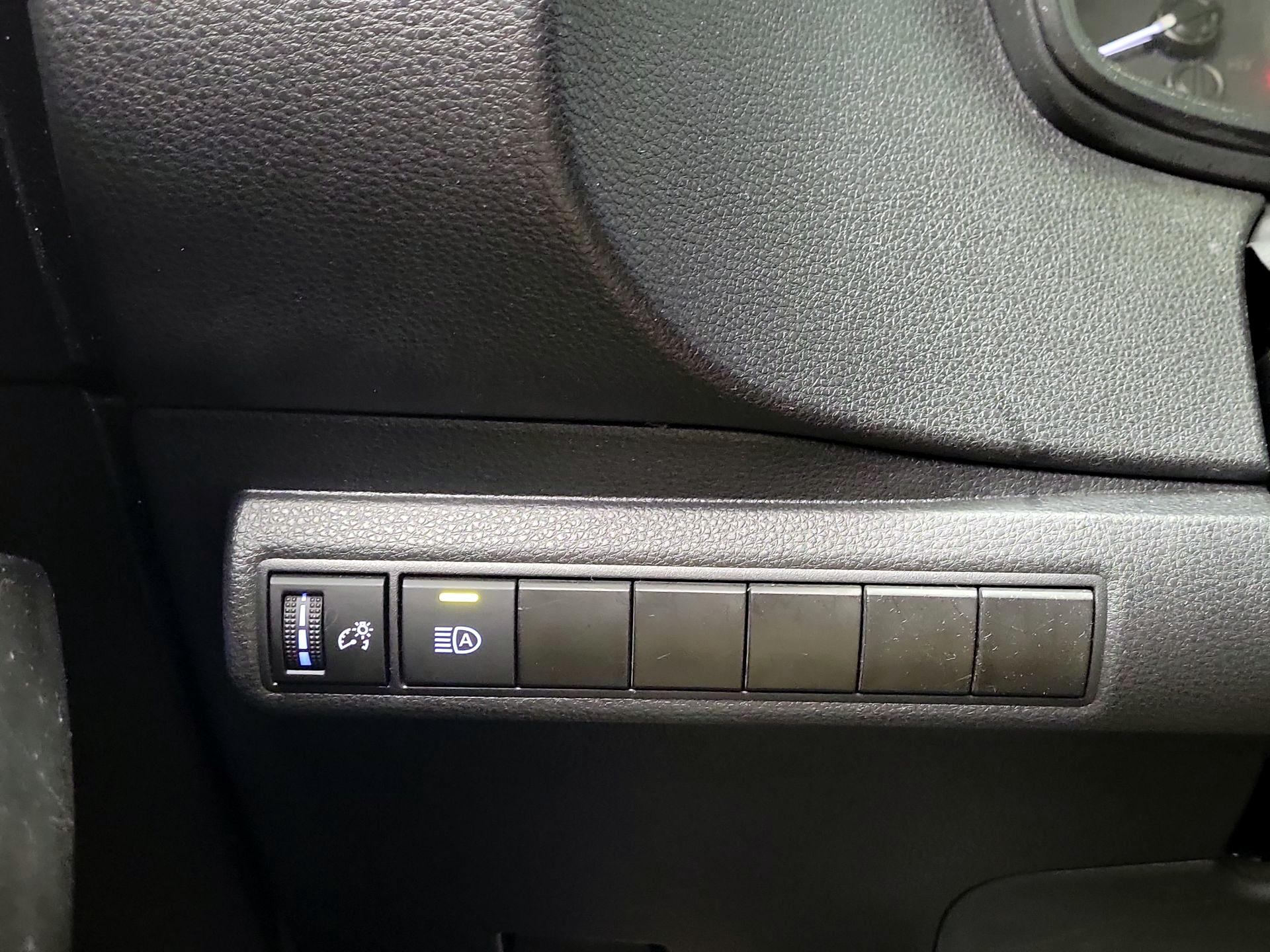 Thumbnail: 2022 Toyota Corolla - 13