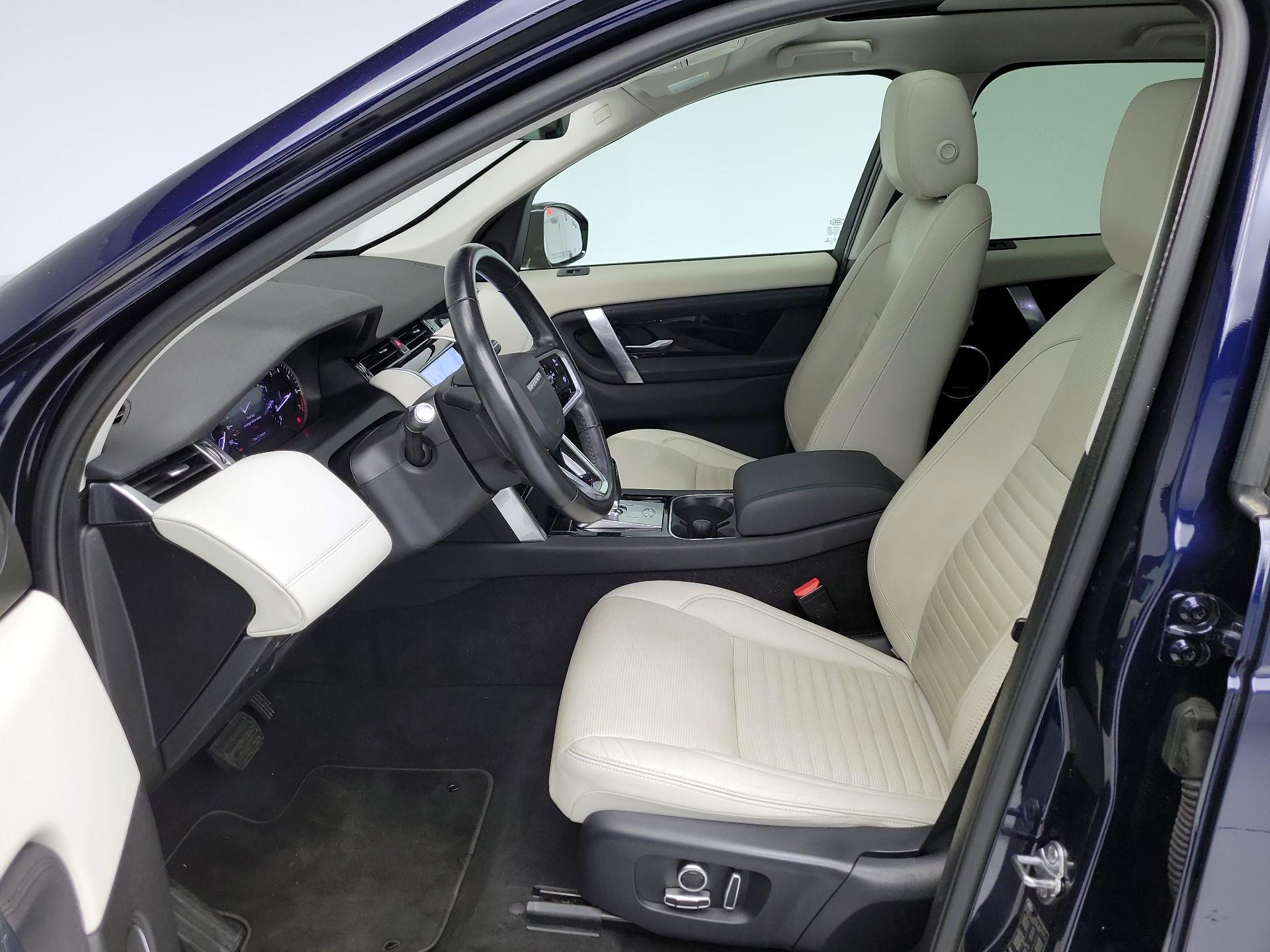 Thumbnail: 2021 Land Rover Discovery Sport - 11