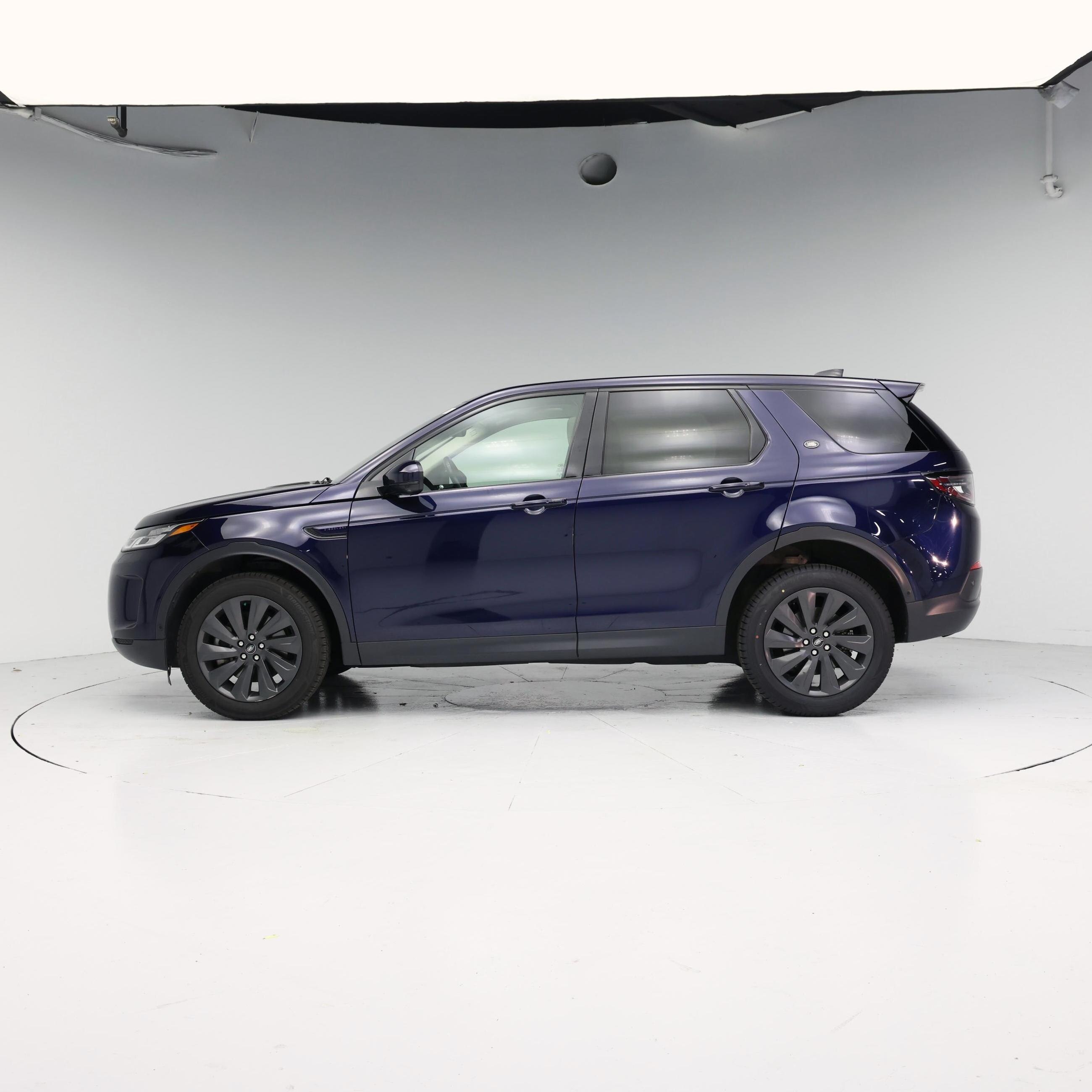 Thumbnail: 2021 Land Rover Discovery Sport - 3