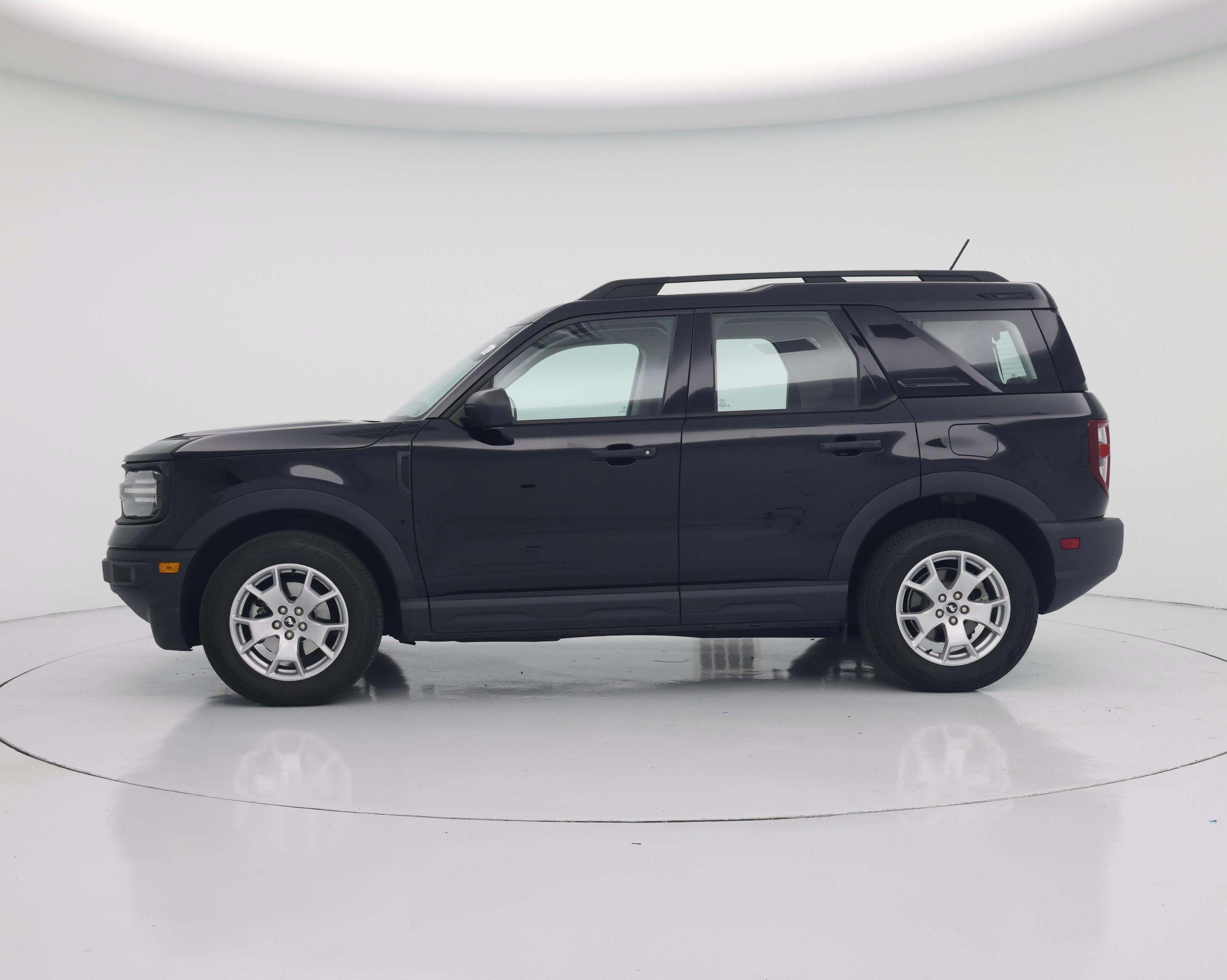 Thumbnail: 2021 Ford Bronco Sport - 3