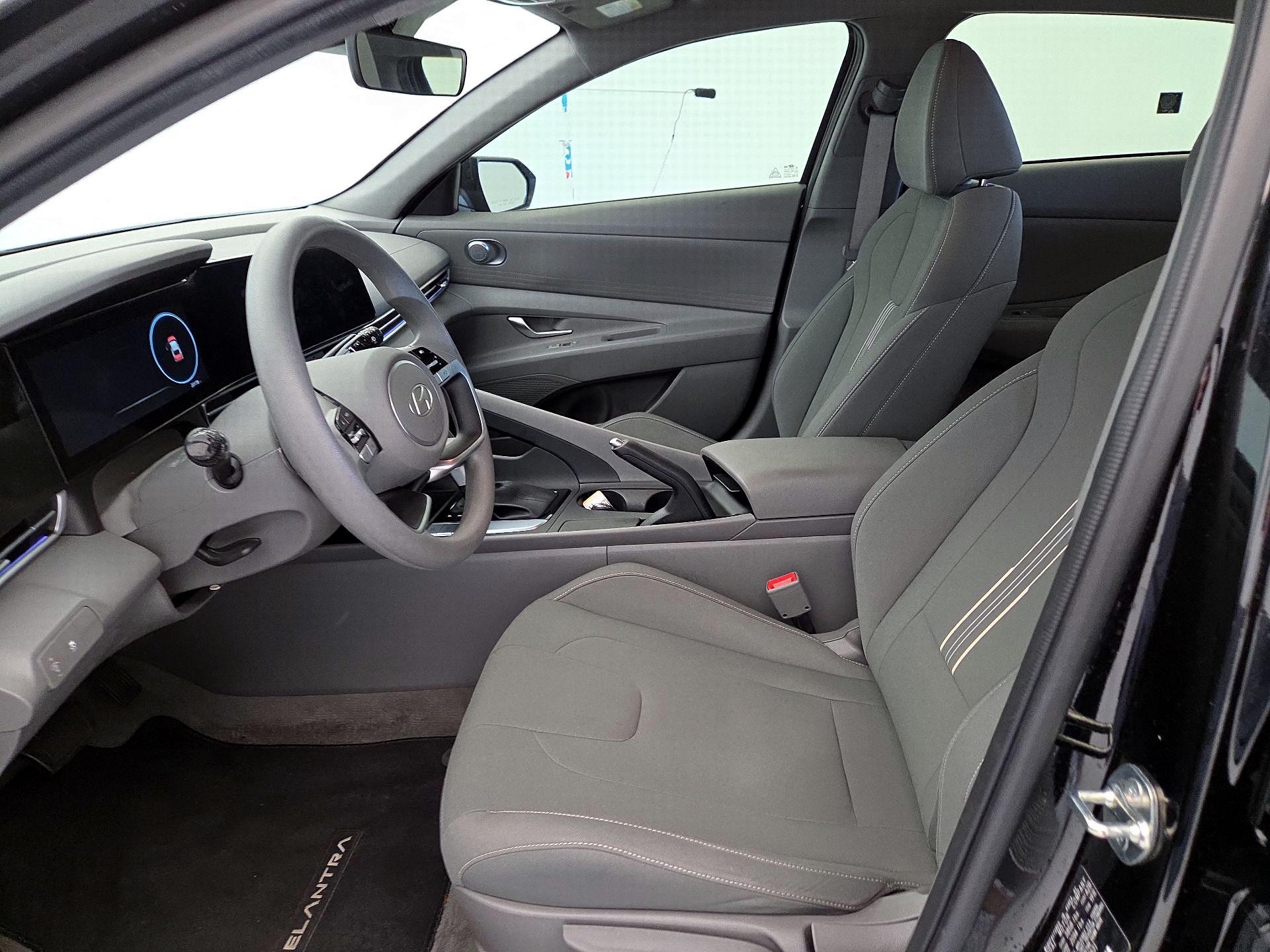 Thumbnail: 2024 Hyundai Elantra - 11