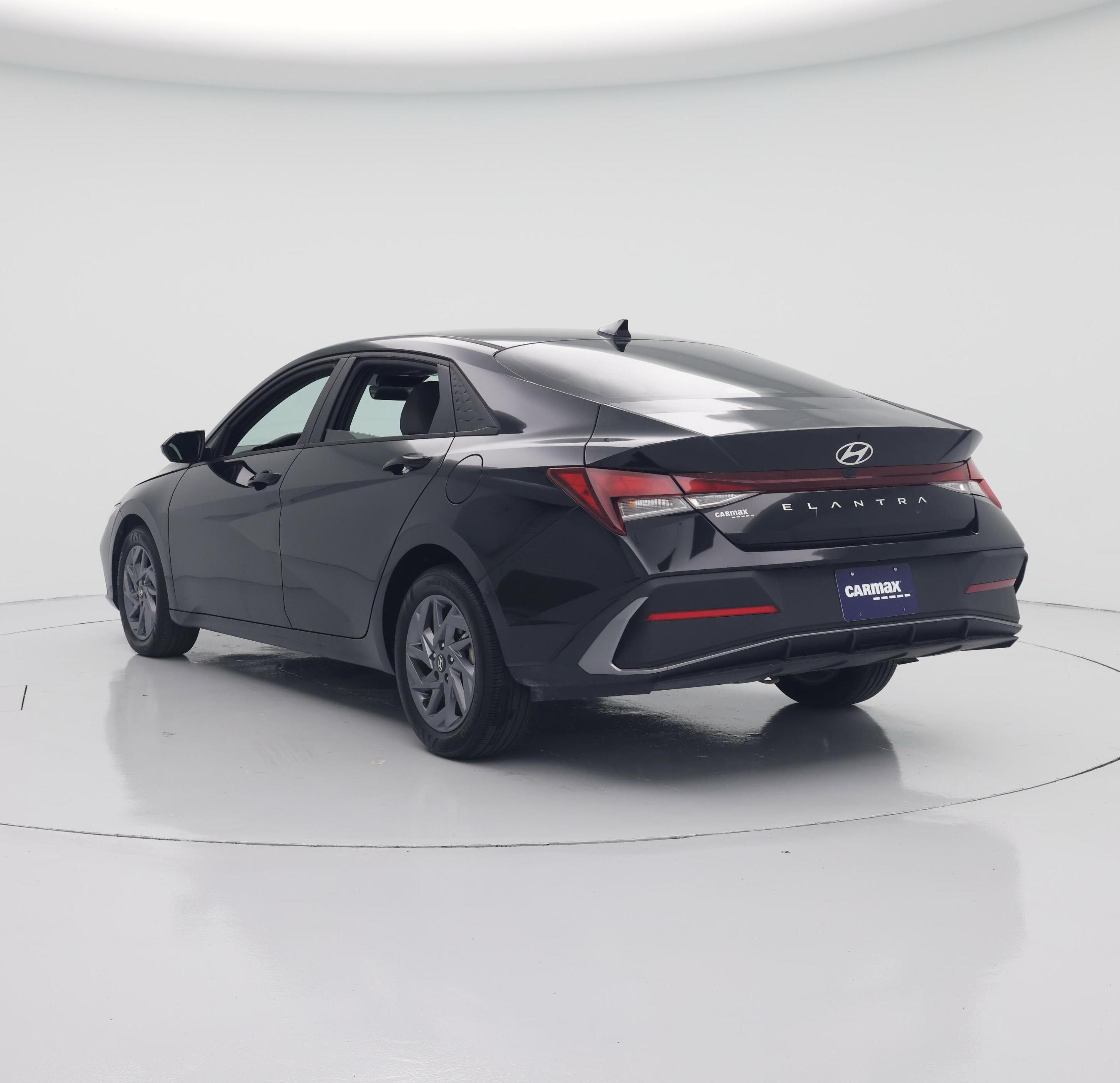 Thumbnail: 2024 Hyundai Elantra - 2